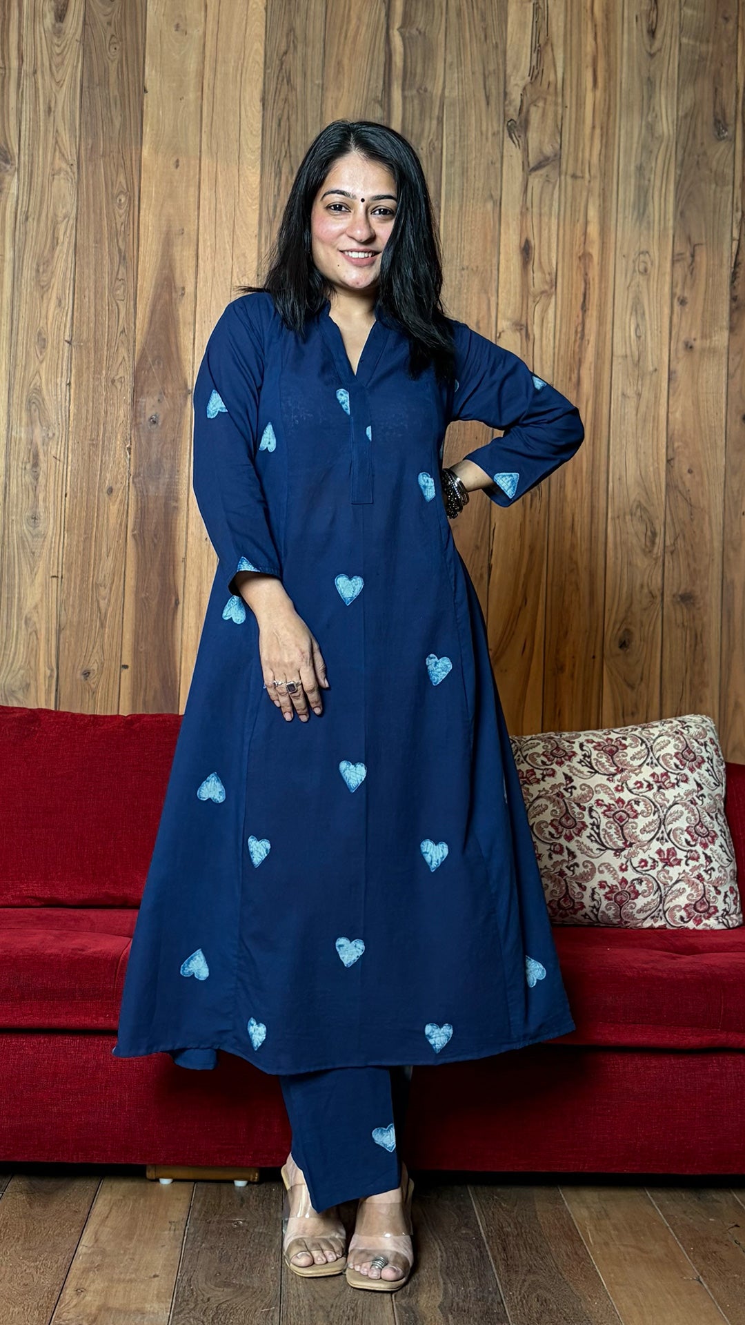 Nyra Big Hearts Kali Kurta In Cotton - Indigo