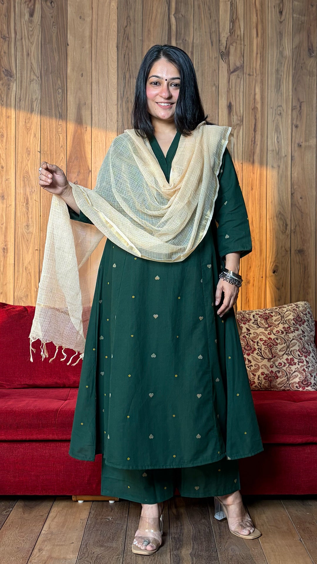 Queen Of Hearts Hand Woven Kali Kurta In Cotton - Green