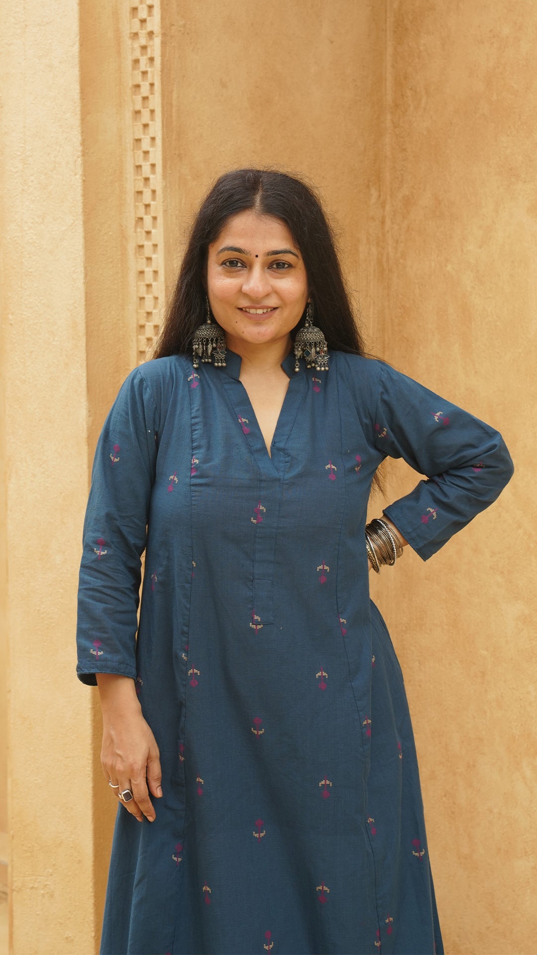 Kshiti Flower Motif Hand Woven Kali Cotton Kurta - Blue