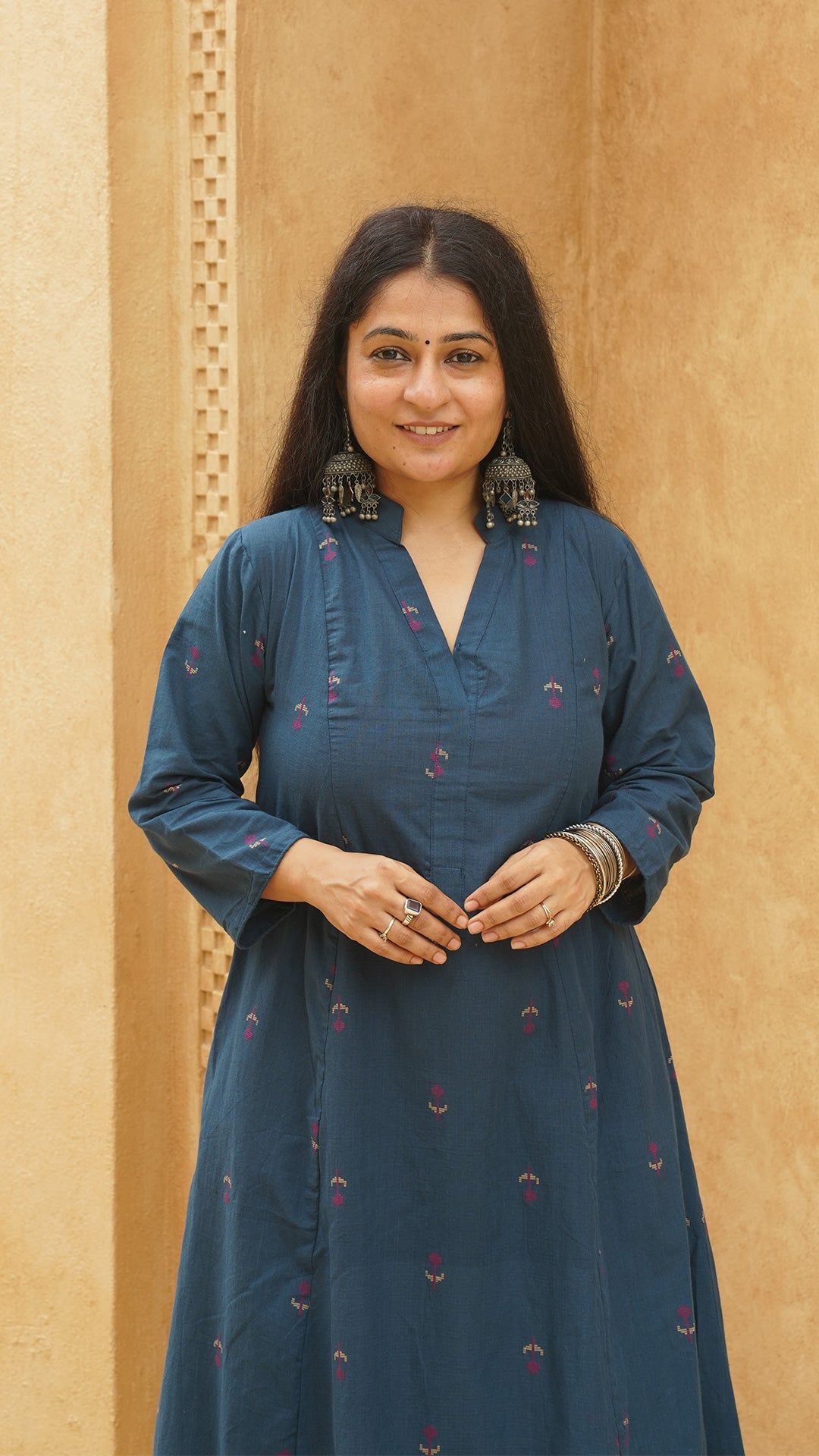 Kshiti Flower Motif Hand Woven Kali Cotton Kurta - Blue
