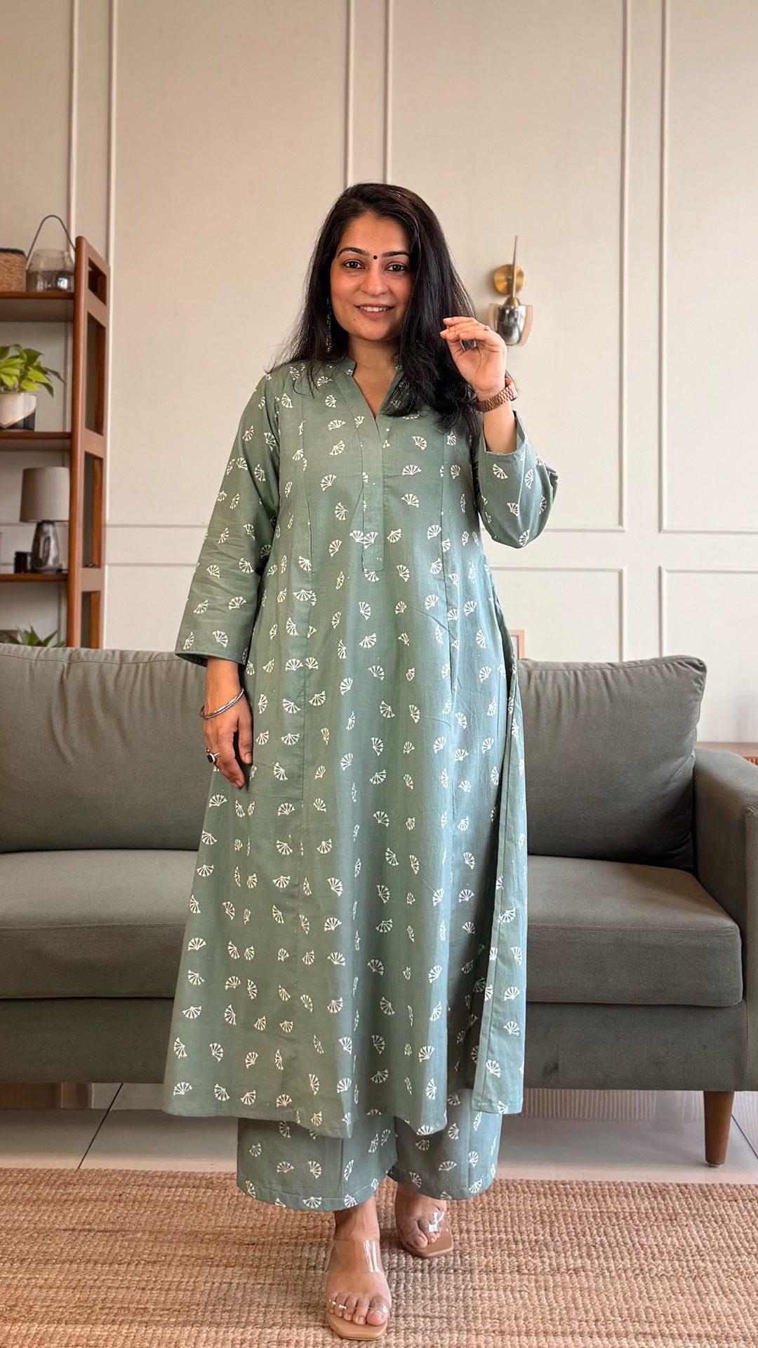 Gauhar Kali Kurta In Cotton - Sage green