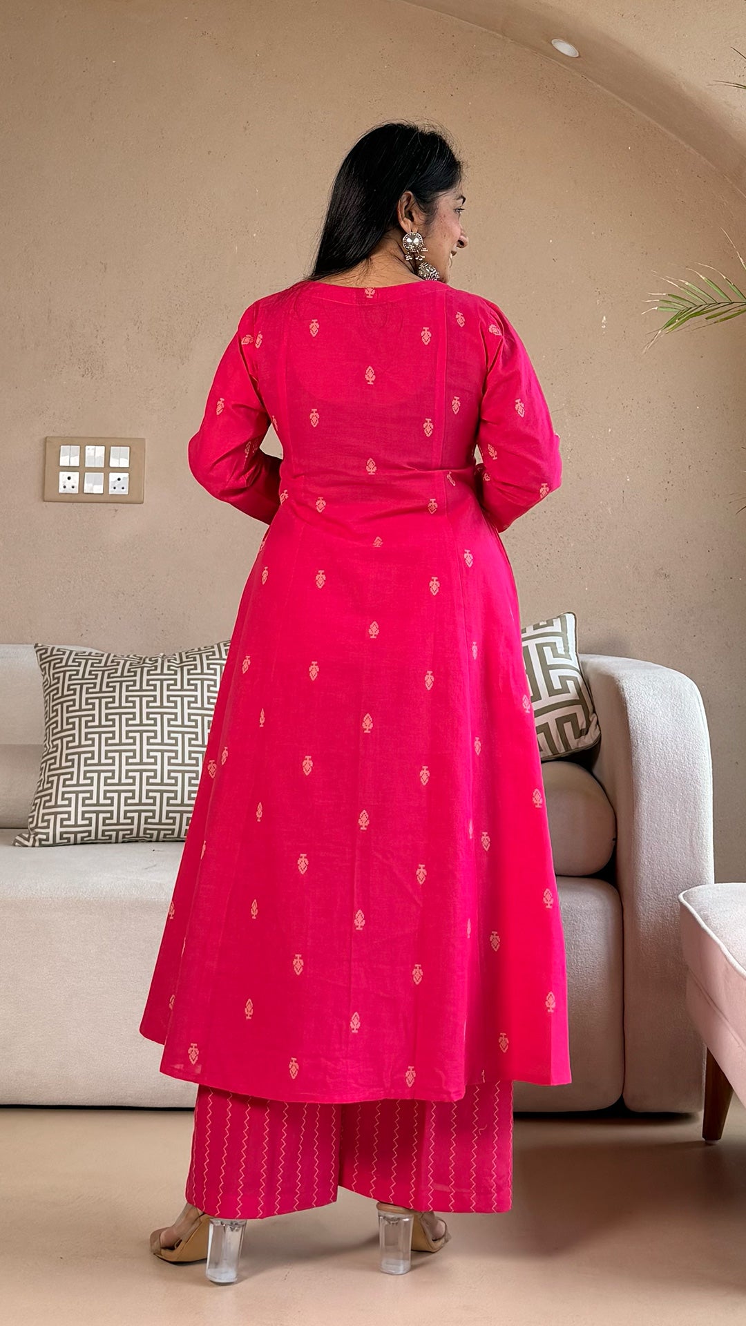 Chahat Handwoven Cotton Kurta- Pink