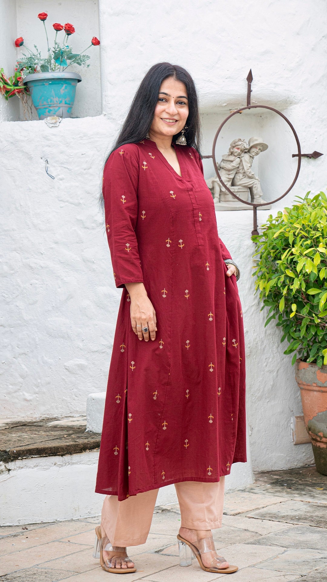 Kheya Flower Motif Hand Woven Kali Cotton Kurta - Maroon