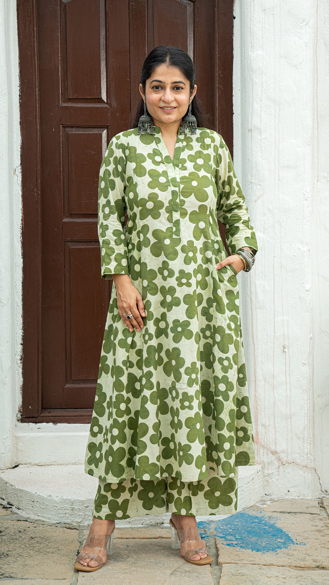 Aayal - Green Floral Kali Kurta In Cotton