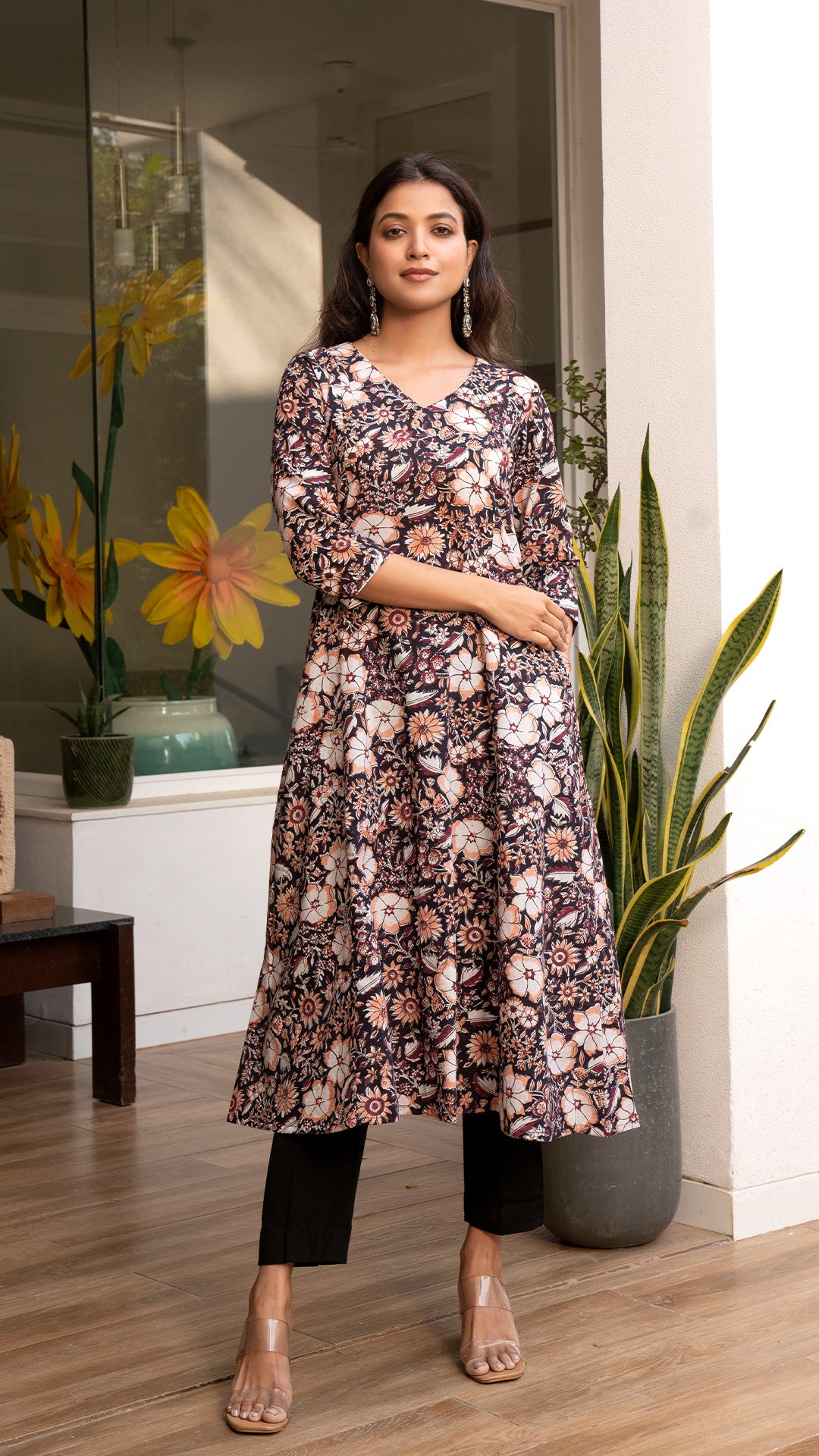 Shreya Sanganeri Hand Block Kali Cotton Kurta - Black