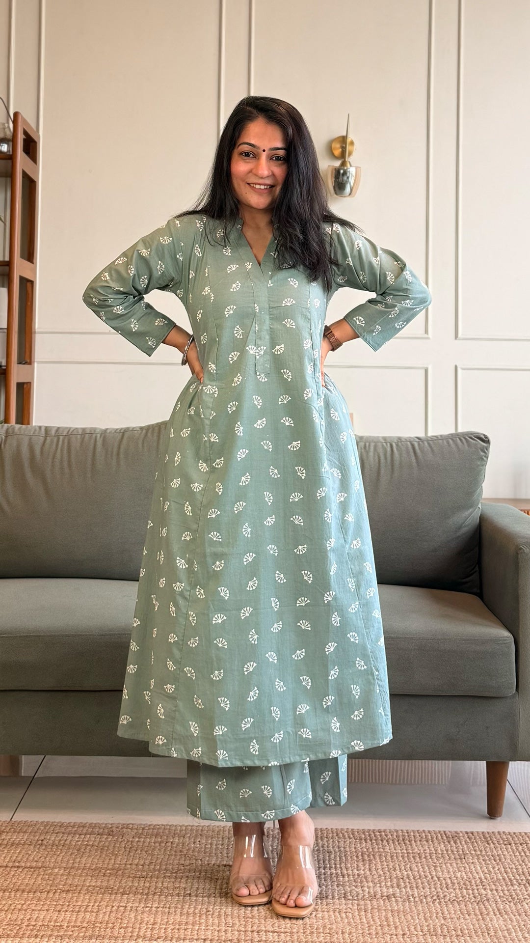 Gauhar Kali Kurta In Cotton - Sage green