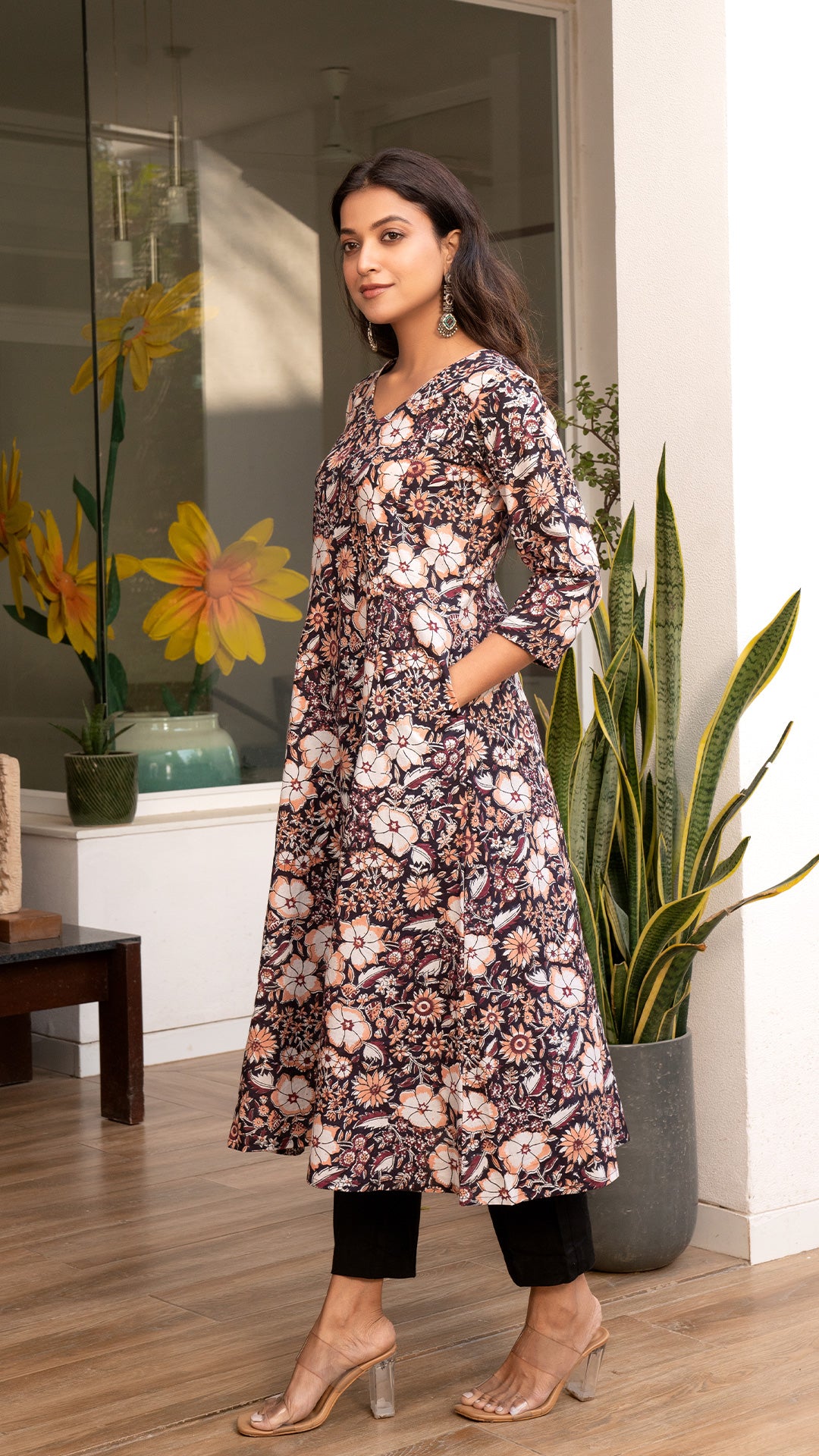 Shreya Sanganeri Hand Block Kali Cotton Kurta - Black