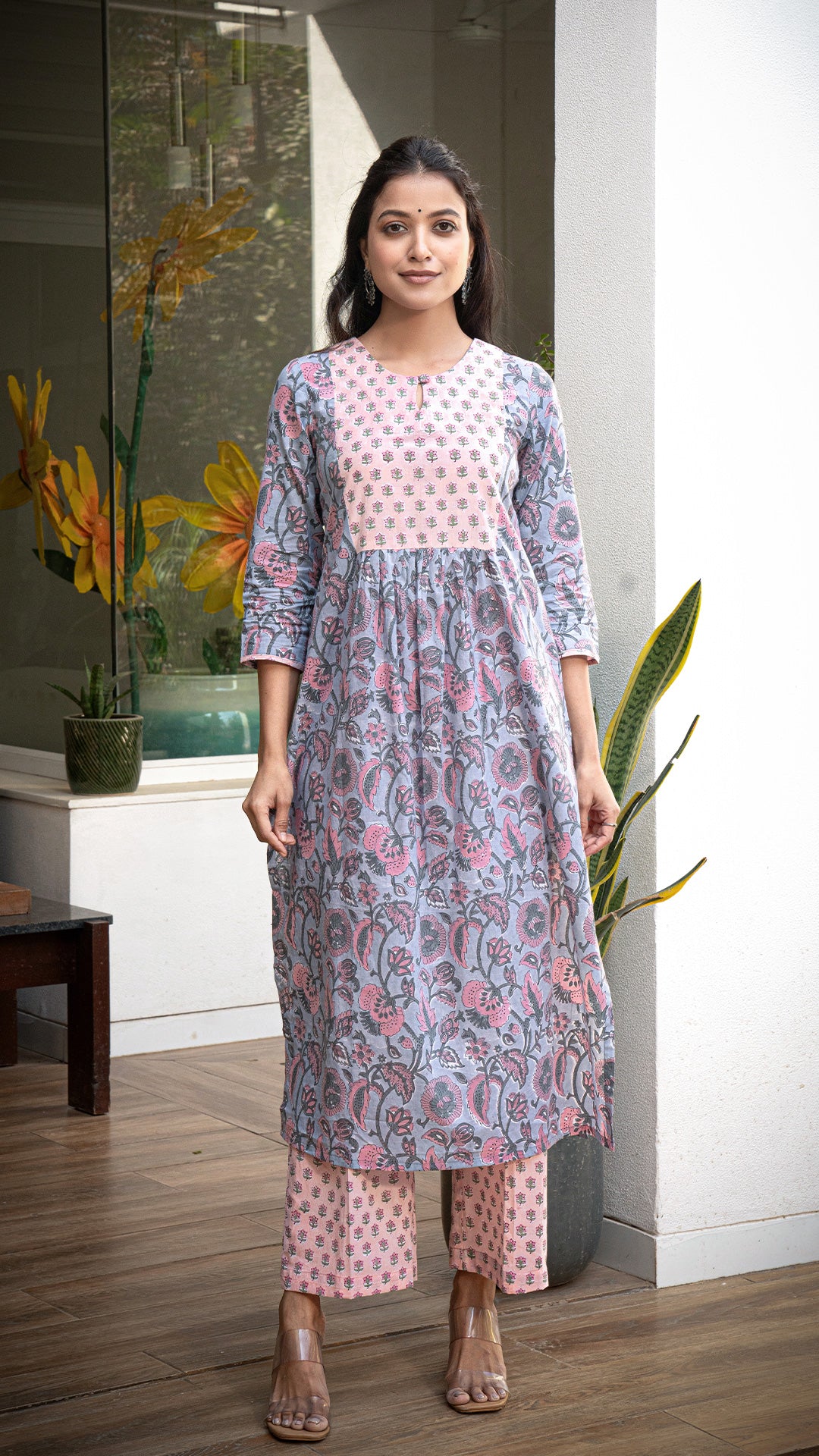 Maahira Sanganeri Hand Block Cotton Kurta - Grey/Peach
