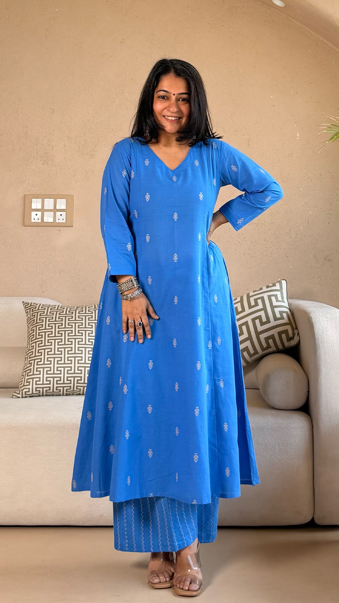 Aabha Handwoven Cotton Kurta- Light Blue