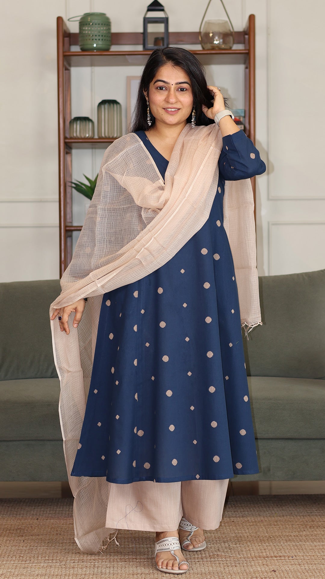 Renu Handwoven Cotton Kurta - Blue
