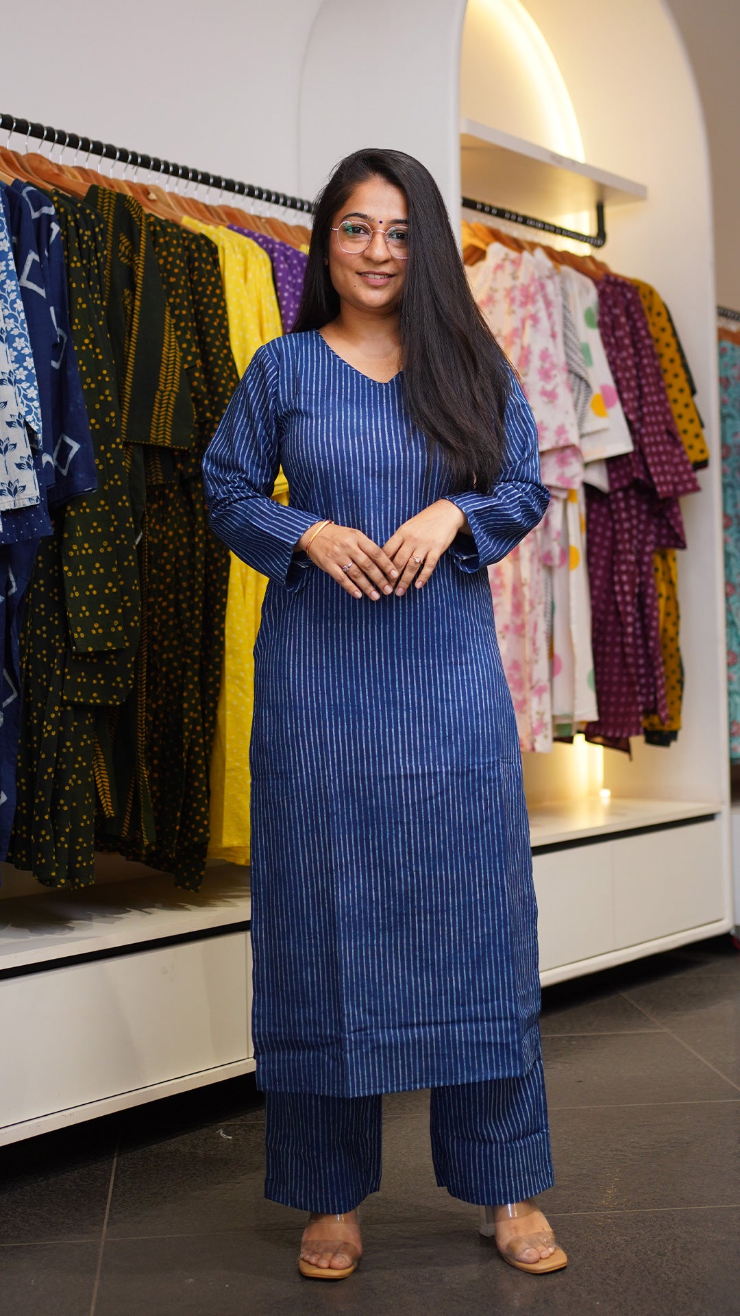 Amruta Dabu Cotton Kurta - Indigo