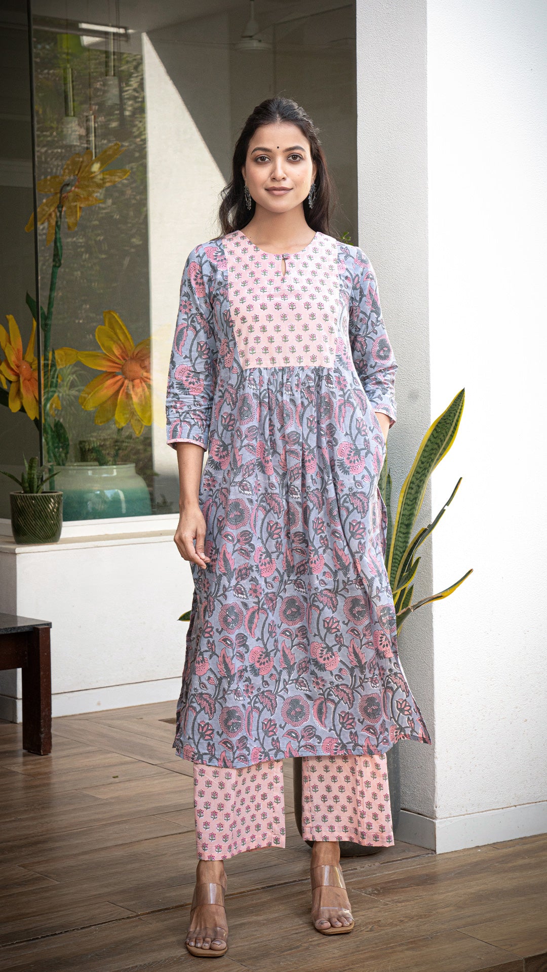 Maahira Sanganeri Hand Block Cotton Kurta - Grey/Peach