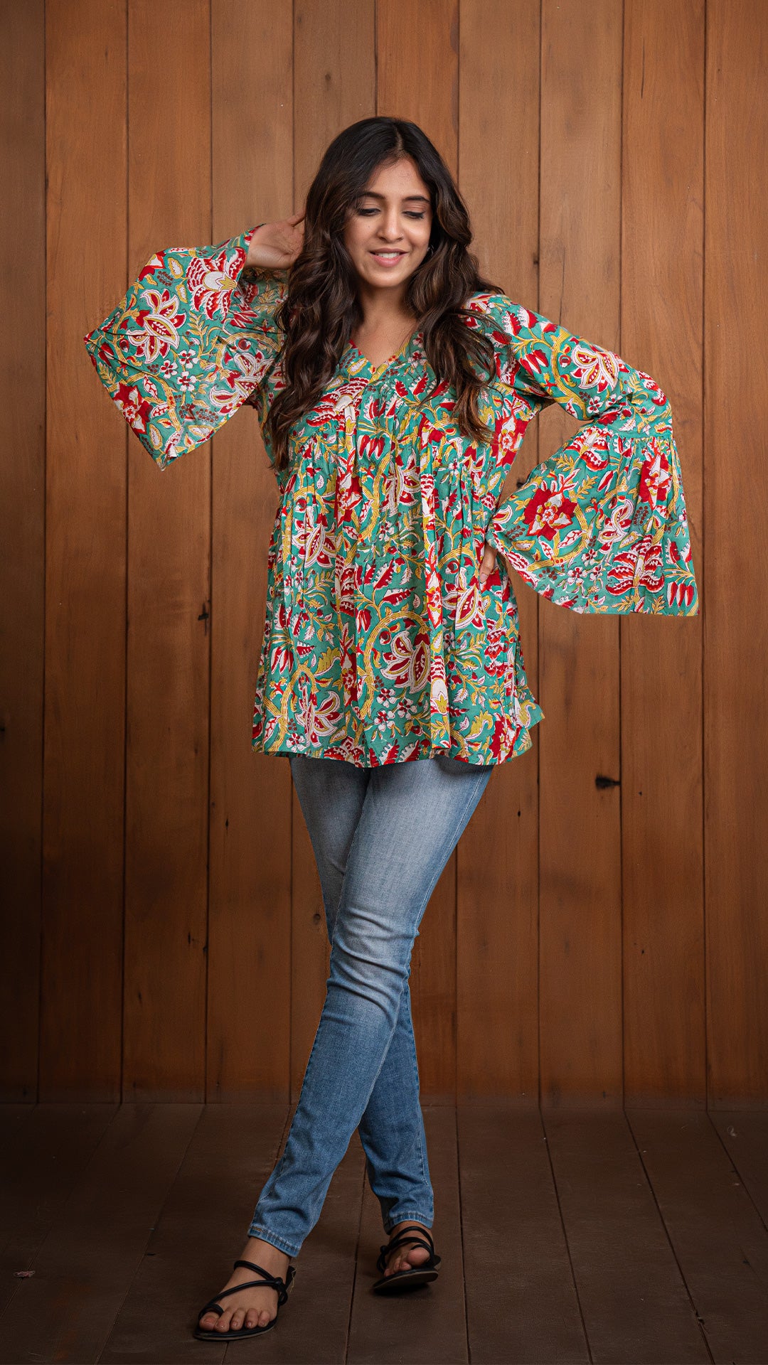 Renu Sanganeri Pleated Short Top In Green