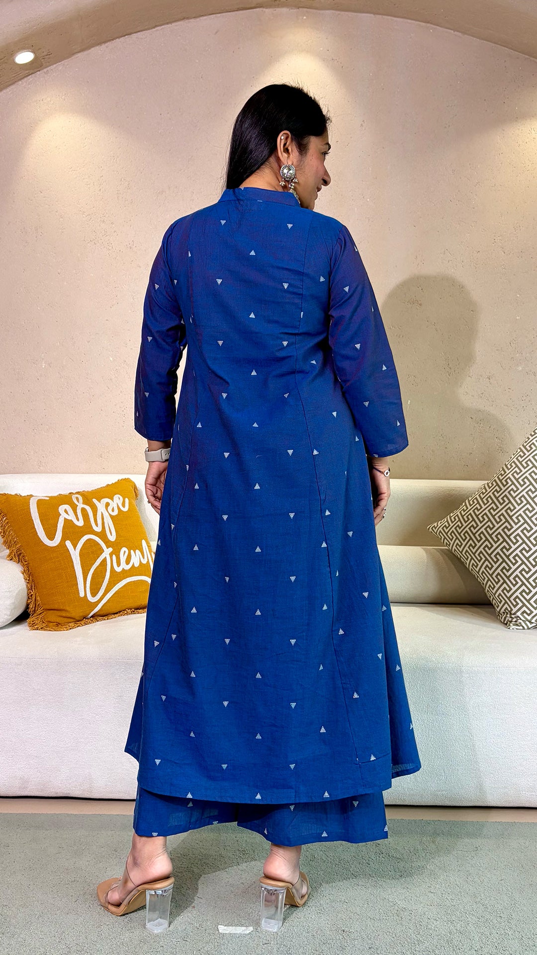 Shanayaa Blue Hand Woven Kali Cotton Kurta