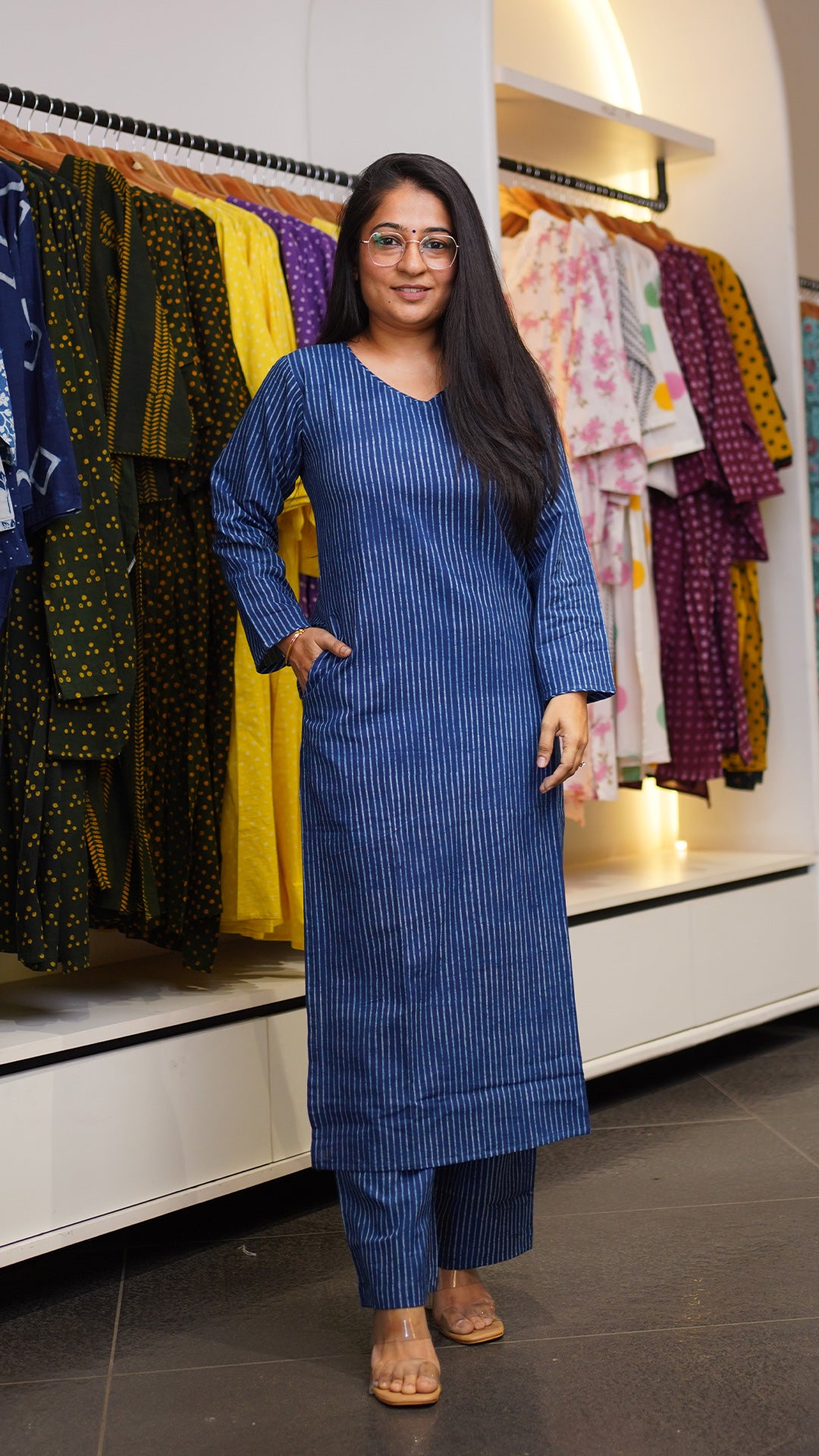 Amruta Dabu Cotton Kurta - Indigo