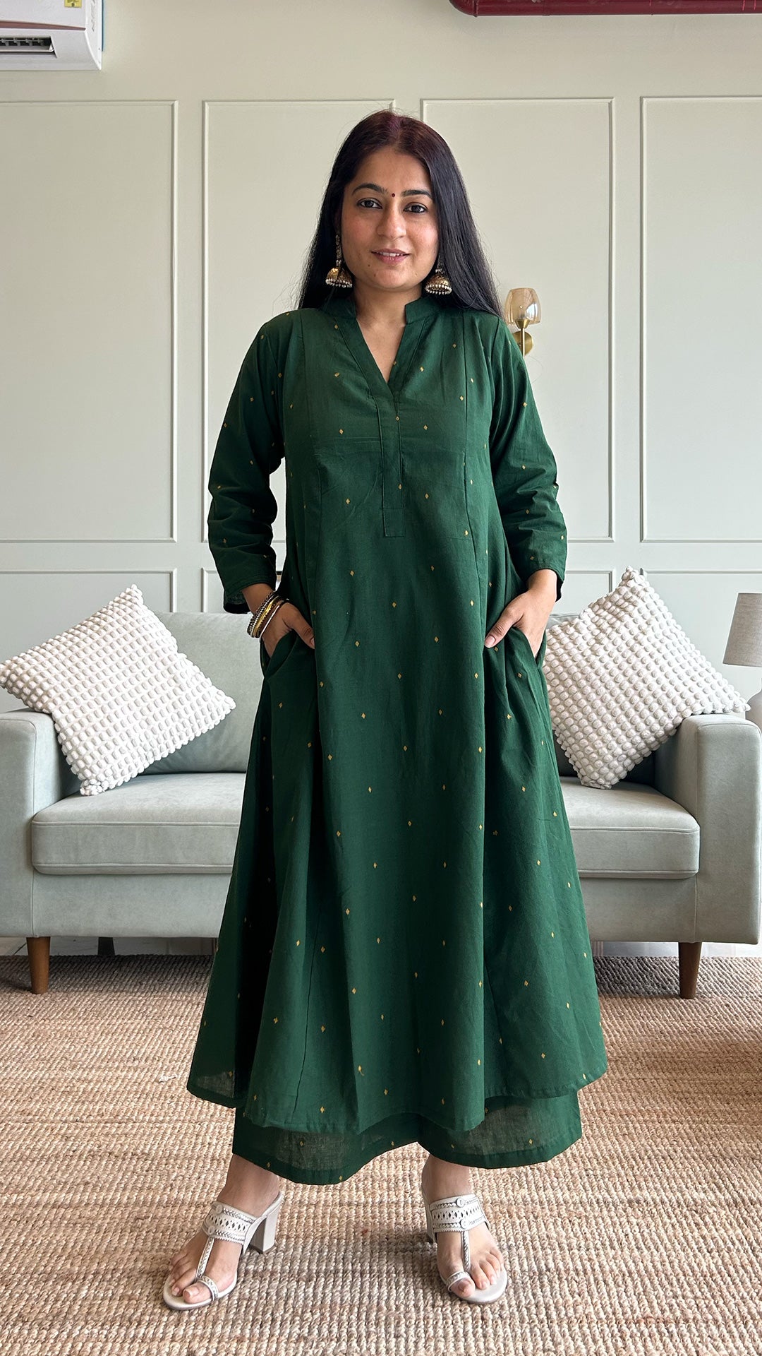 Vriddhi - Hand Woven Kali Cotton Kurta Set in Dark Green