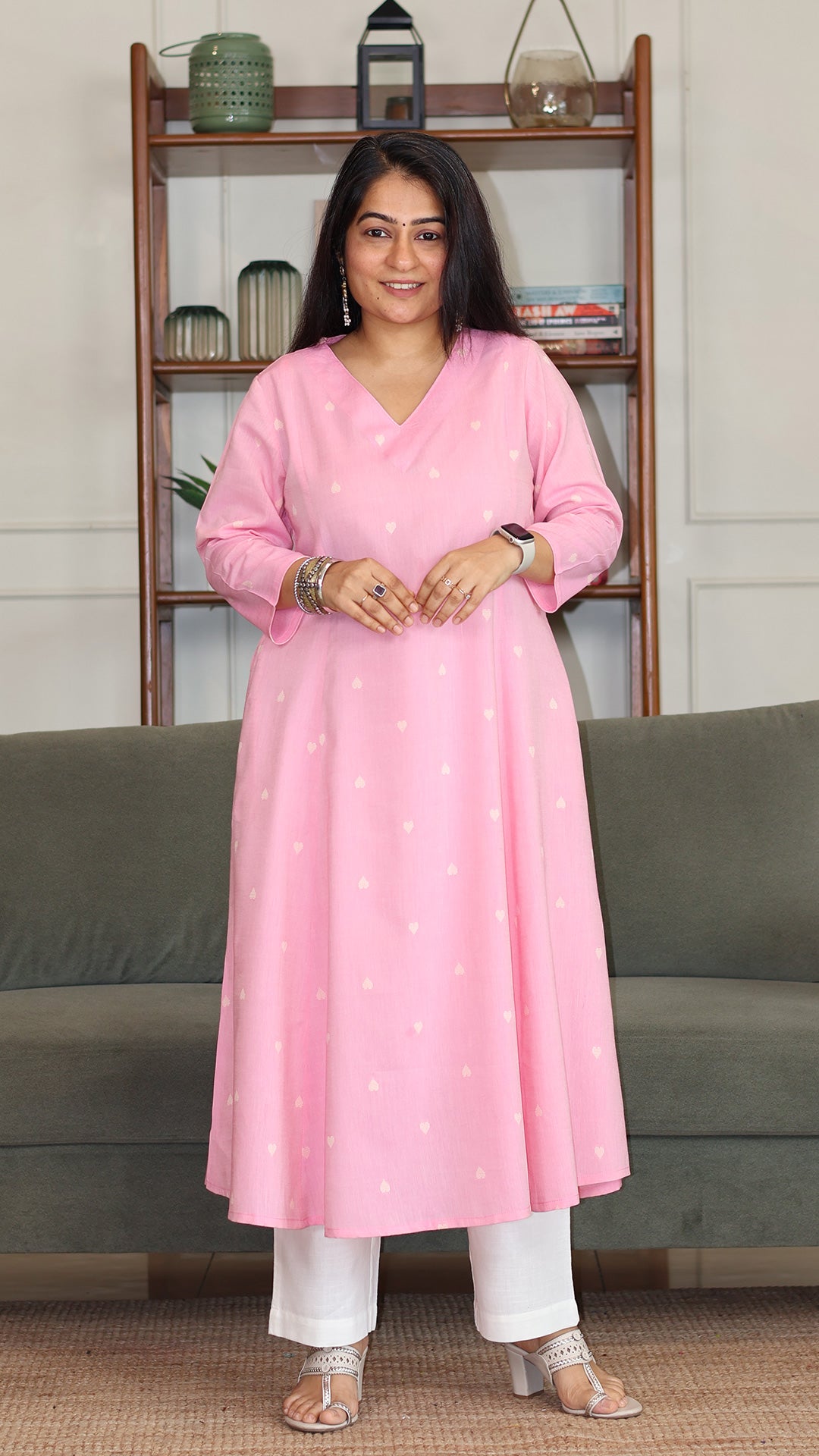 Hearts Motif Handwoven Cotton Kurta - Pink