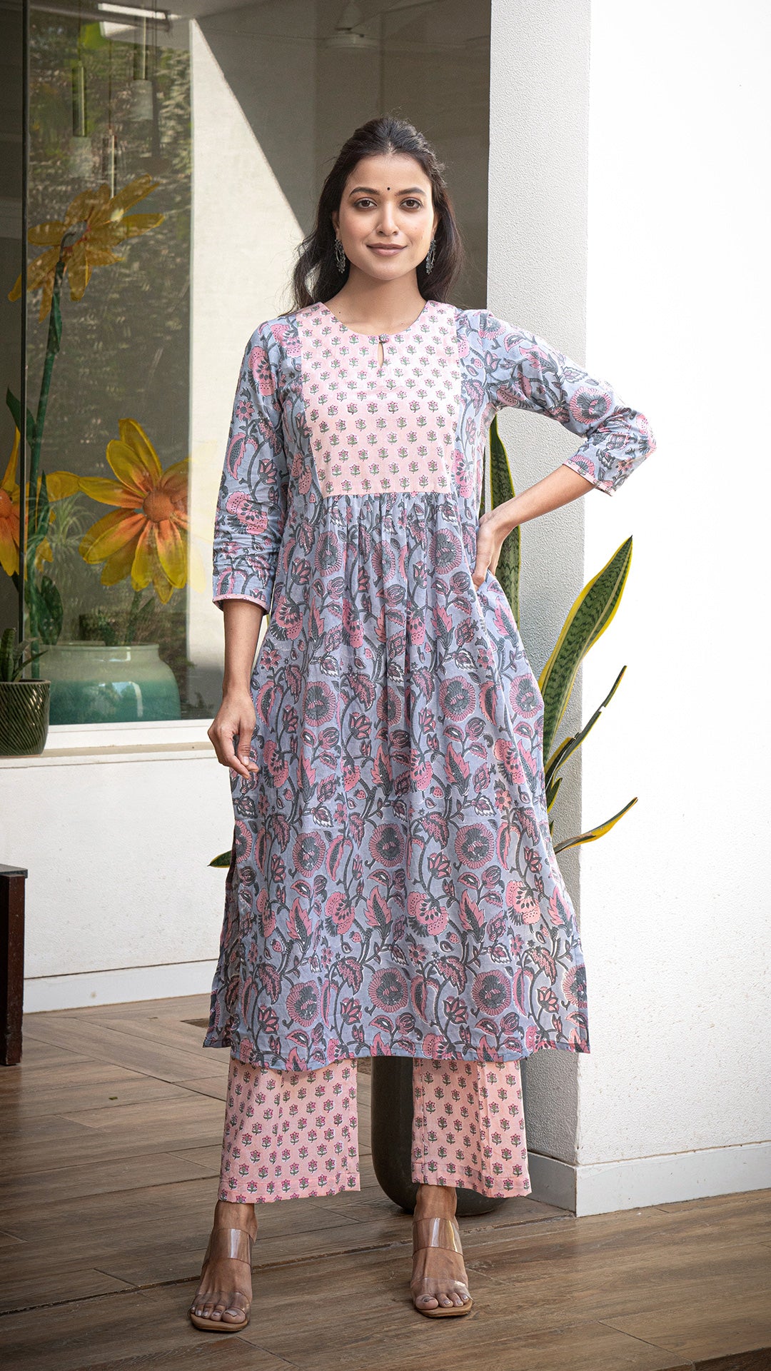 Maahira Sanganeri Hand Block Cotton Kurta - Grey/Peach