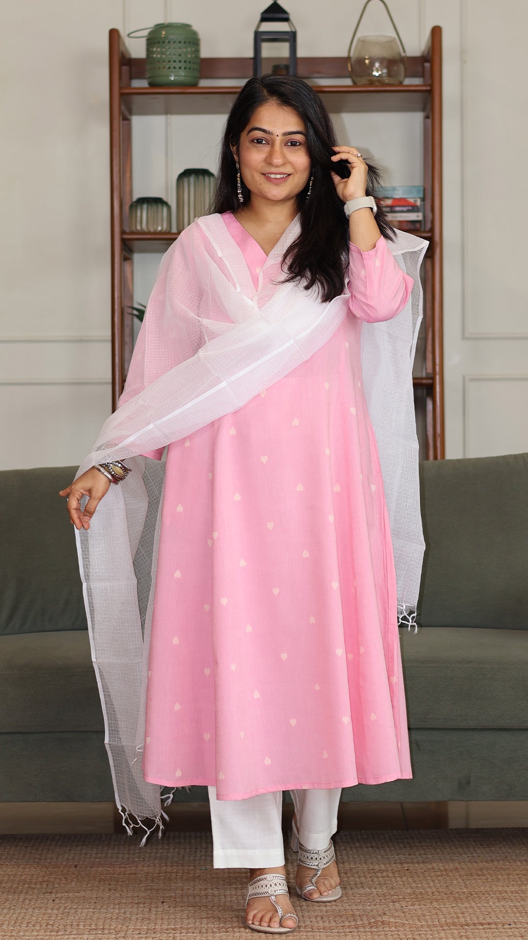 Hearts Motif Handwoven Cotton Kurta - Pink