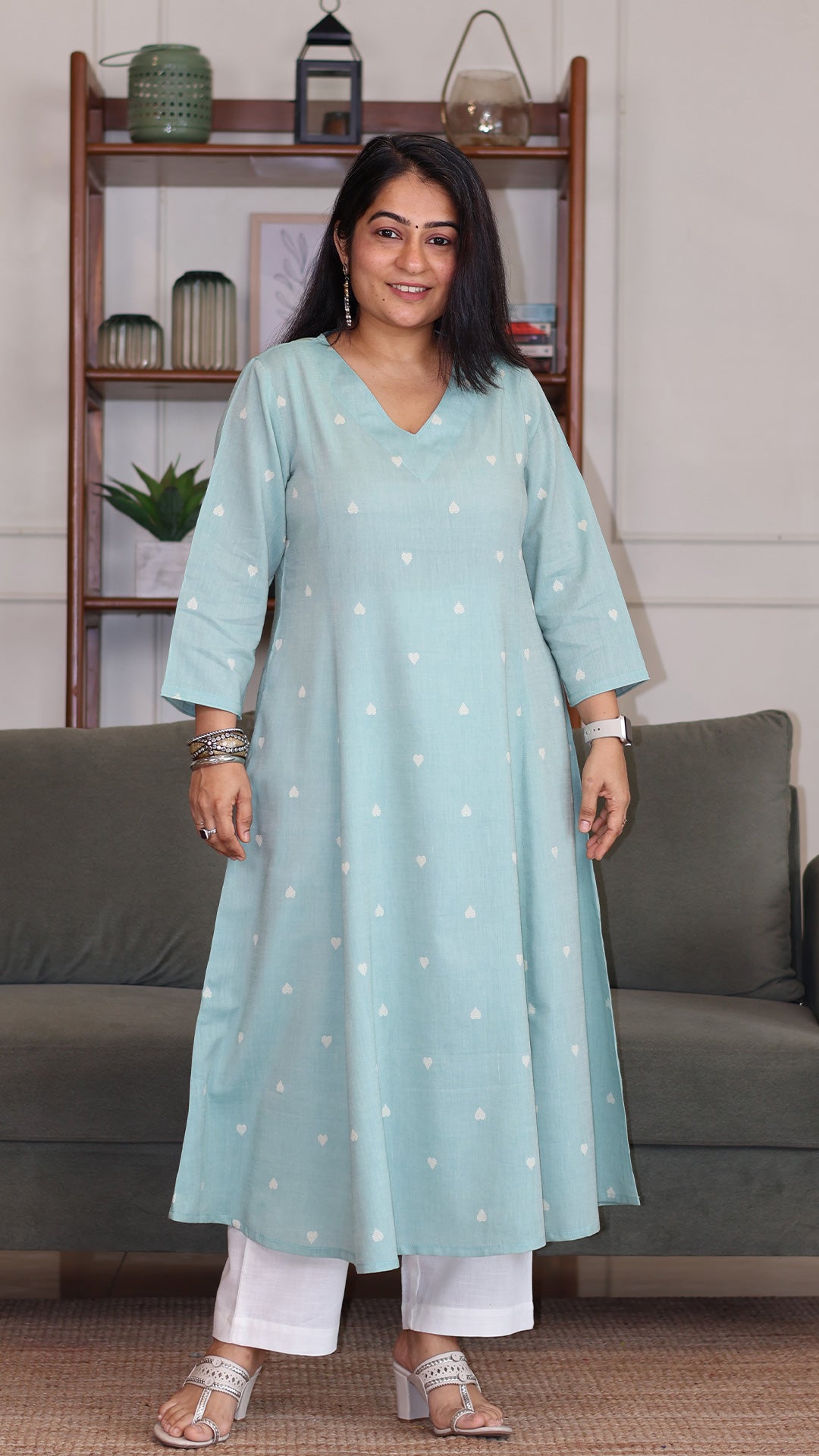Hearts Motif Handwoven Cotton Kurta - Turquoise