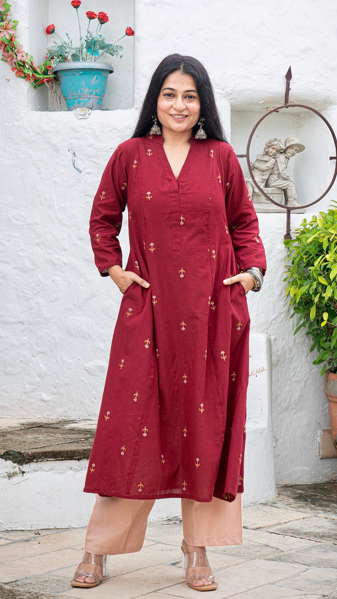 Kheya Flower Motif Hand Woven Kali Cotton Kurta - Maroon