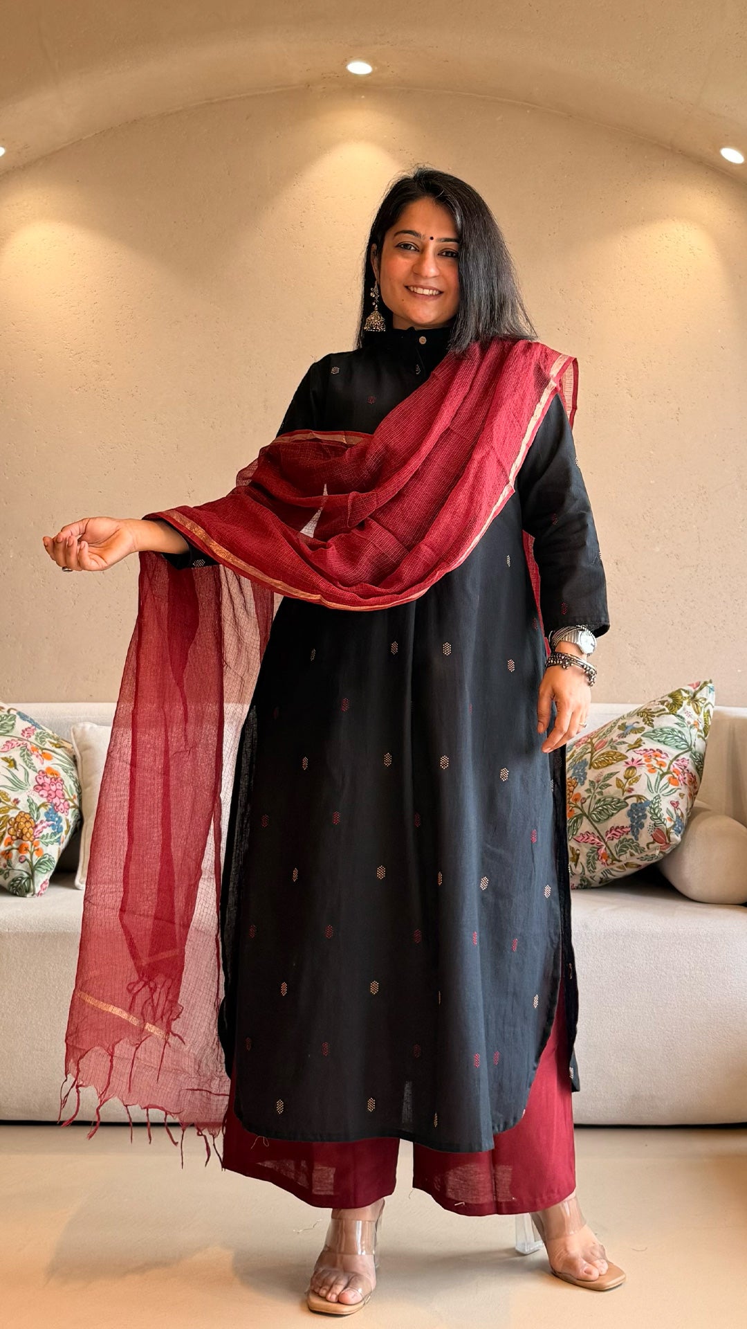 Aashvi Hand Woven Cotton Kurta - Black