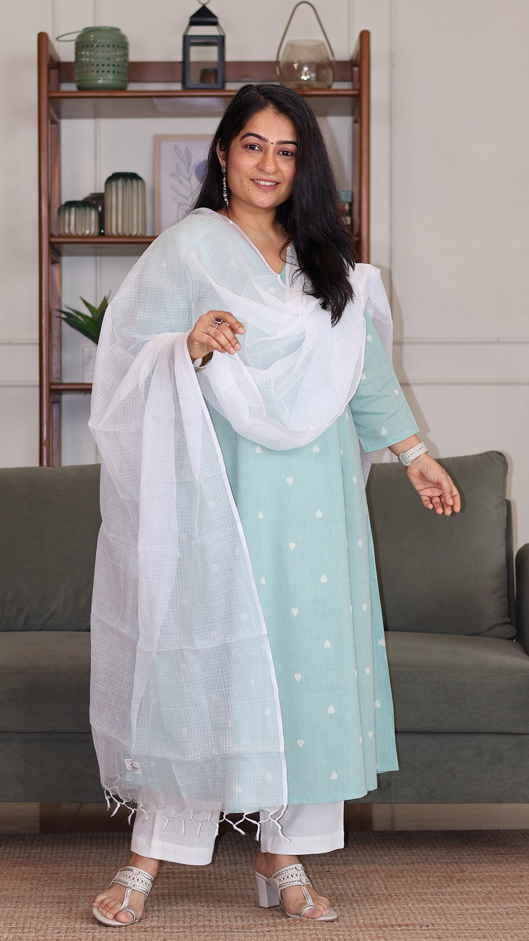 Hearts Motif Handwoven Cotton Kurta - Turquoise