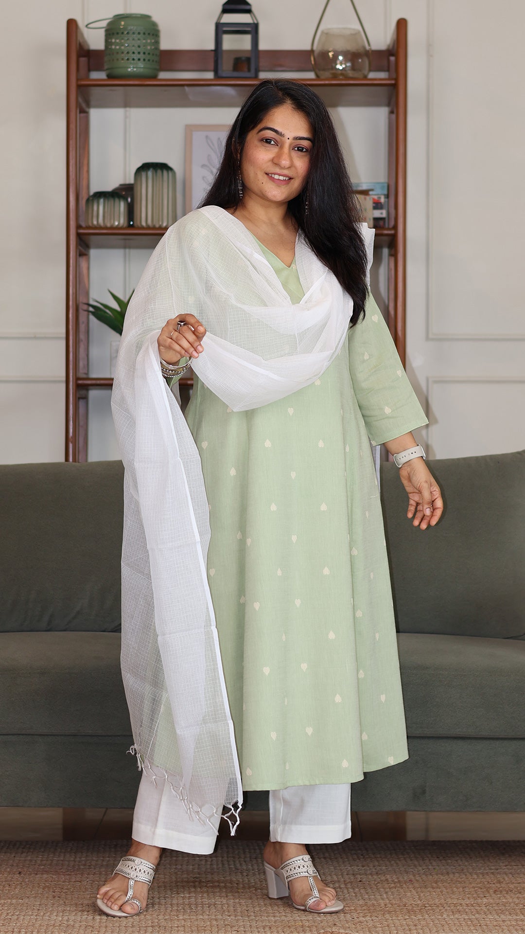 Hearts Motif Handwoven Cotton Kurta - Cardamom Green
