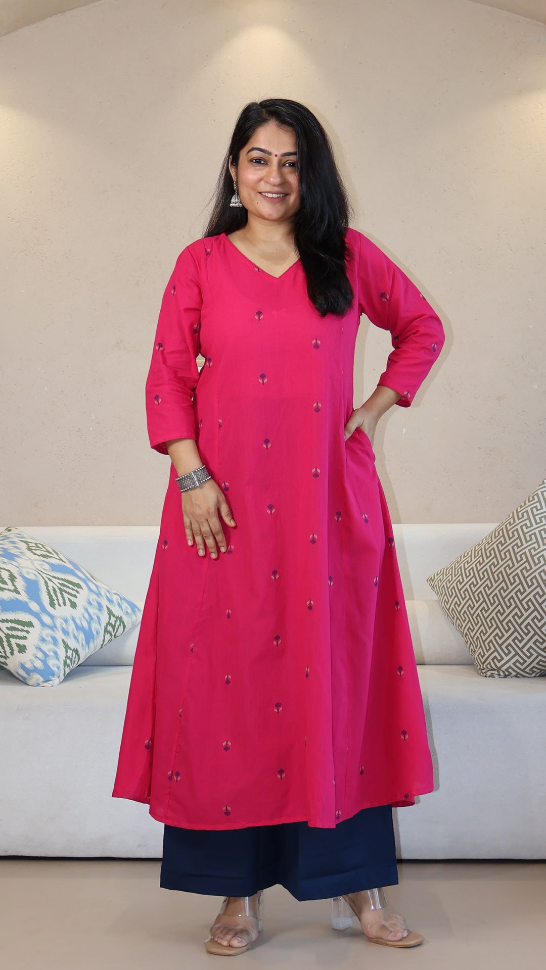 Eerisha Foral Motif Handwoven Cotton Kurta - Pink