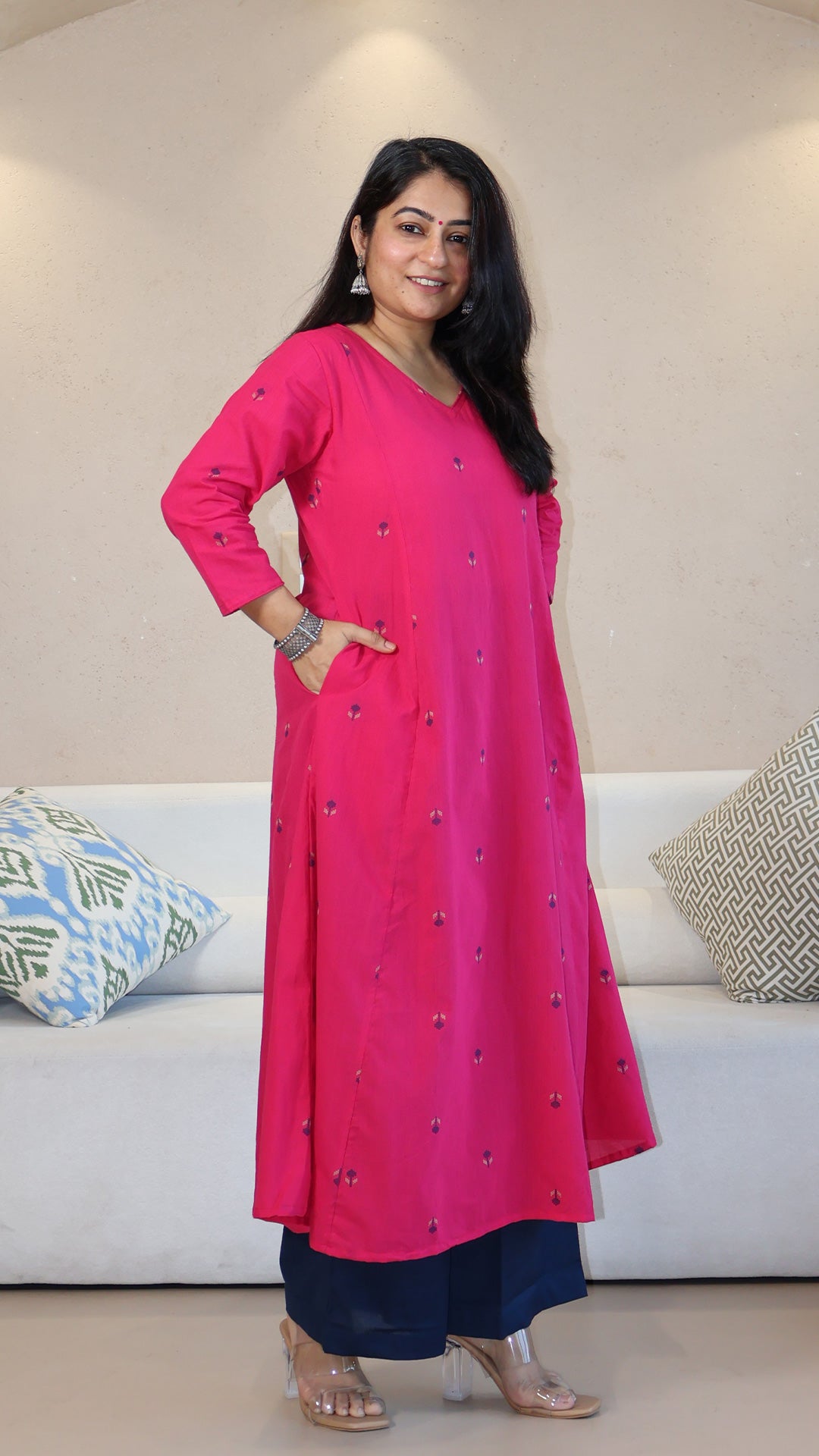 Eerisha Foral Motif Handwoven Cotton Kurta - Pink