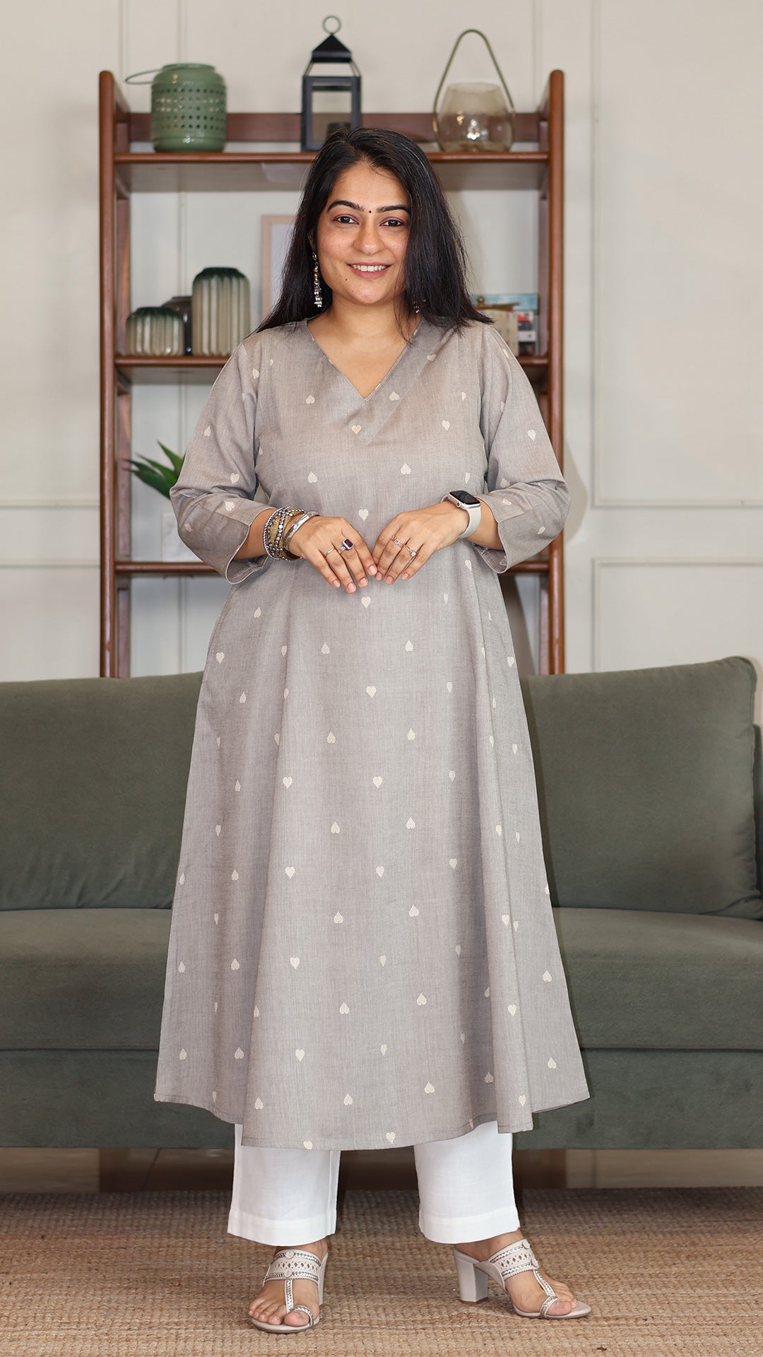 Hearts Motif Handwoven Cotton Kurta - Grey