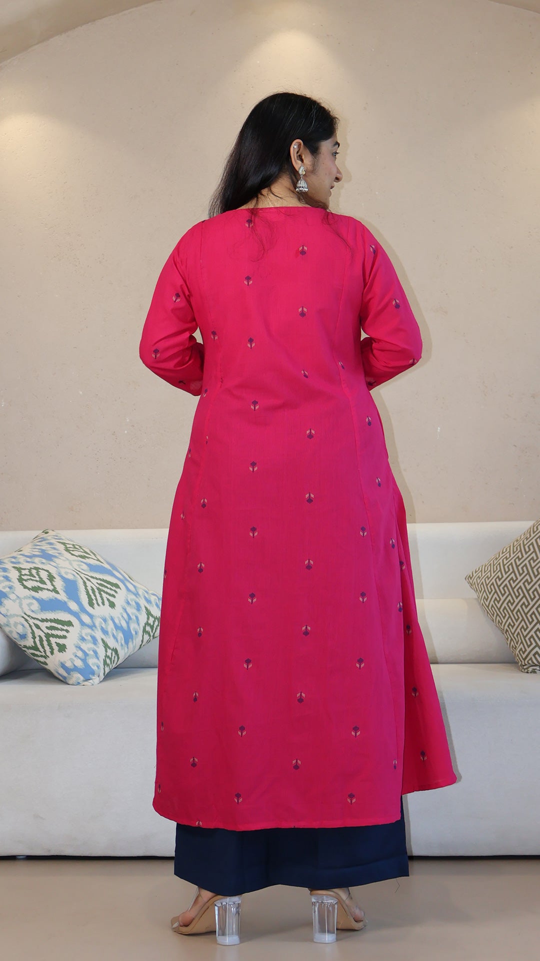 Eerisha Foral Motif Handwoven Cotton Kurta - Pink
