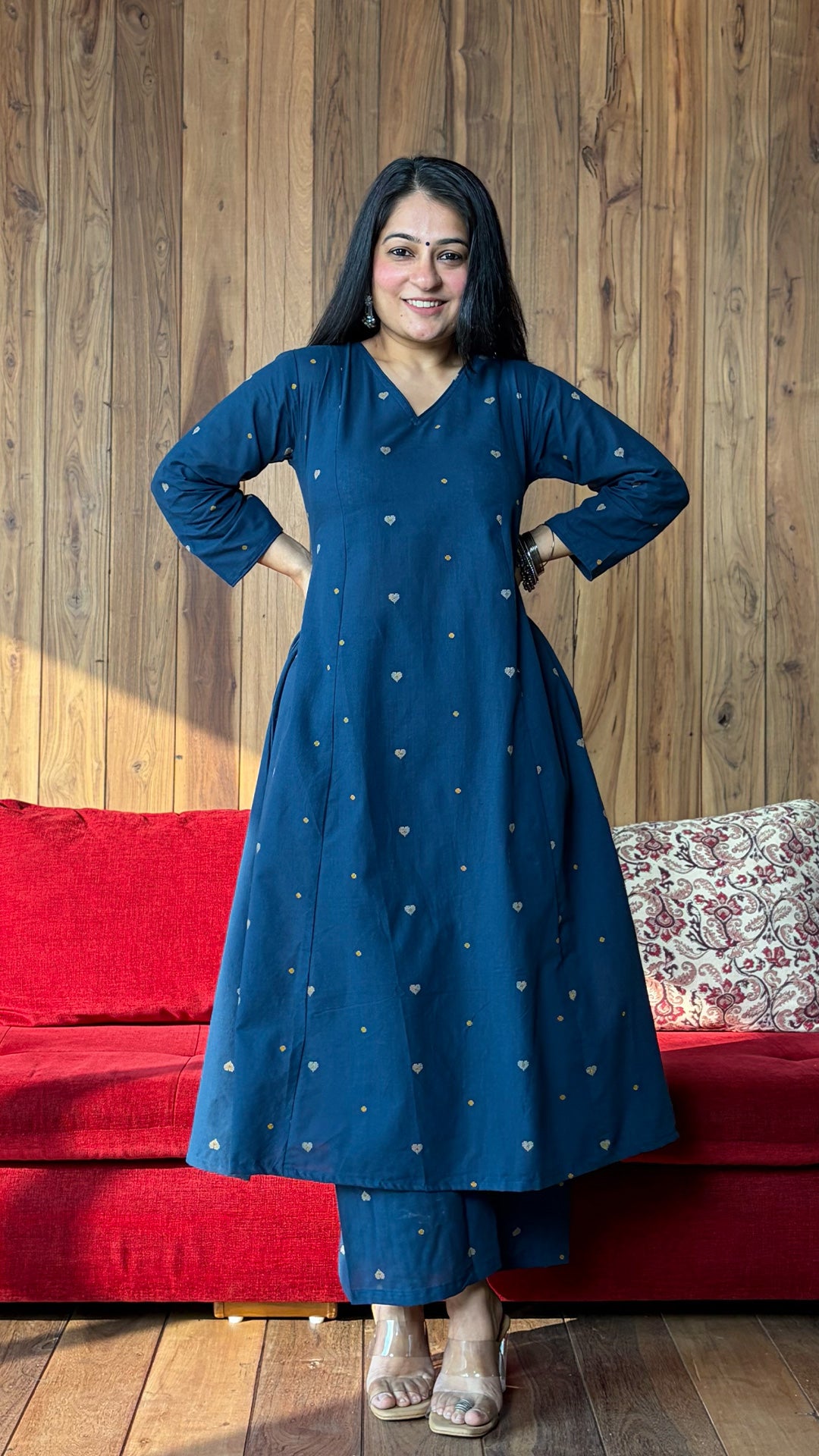 Queen Of Hearts Hand Woven Kali Kurta In Cotton - Blue