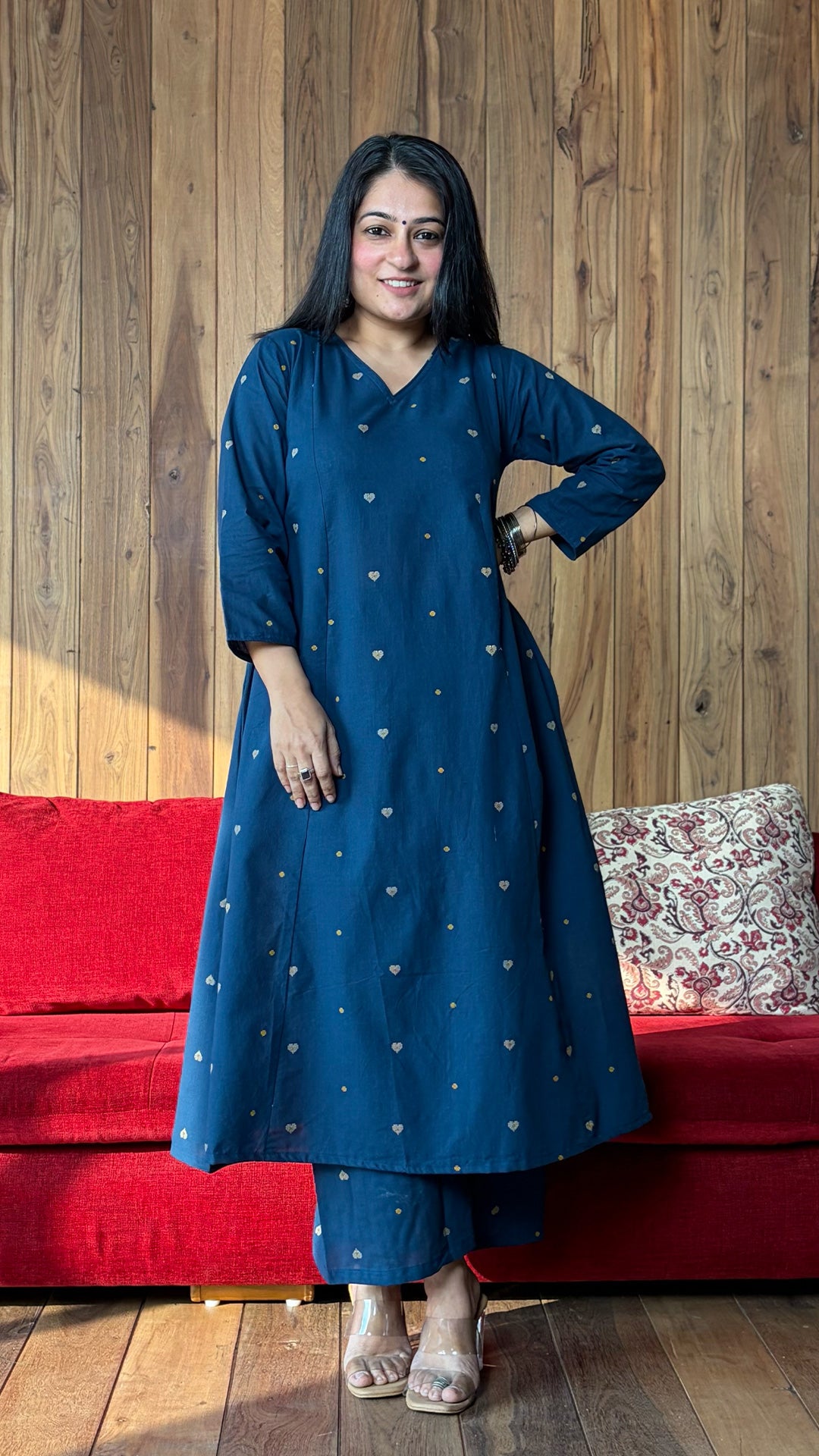 Queen Of Hearts Hand Woven Kali Kurta In Cotton - Blue