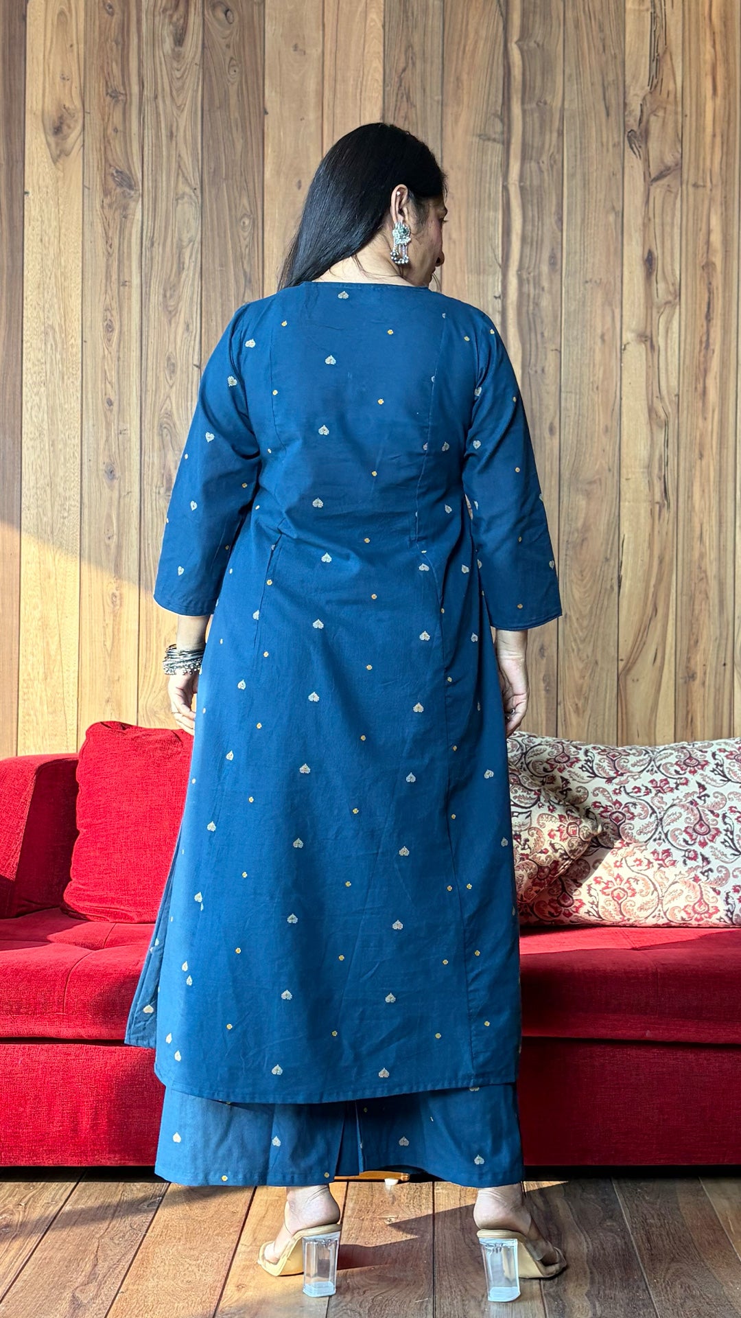 Queen Of Hearts Hand Woven Kali Kurta In Cotton - Blue