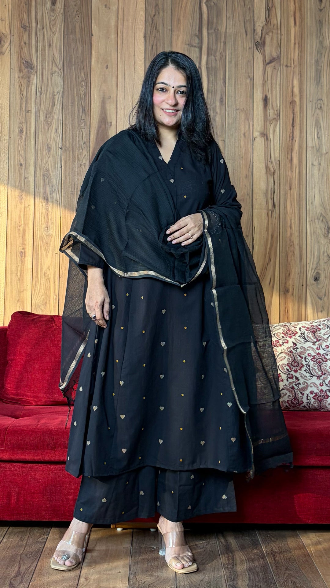 Queen Of Hearts Hand Woven Kali Kurta In Cotton - Black