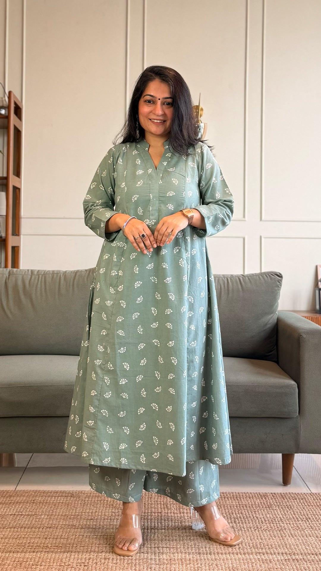 Gauhar Kali Kurta In Cotton - Sage green