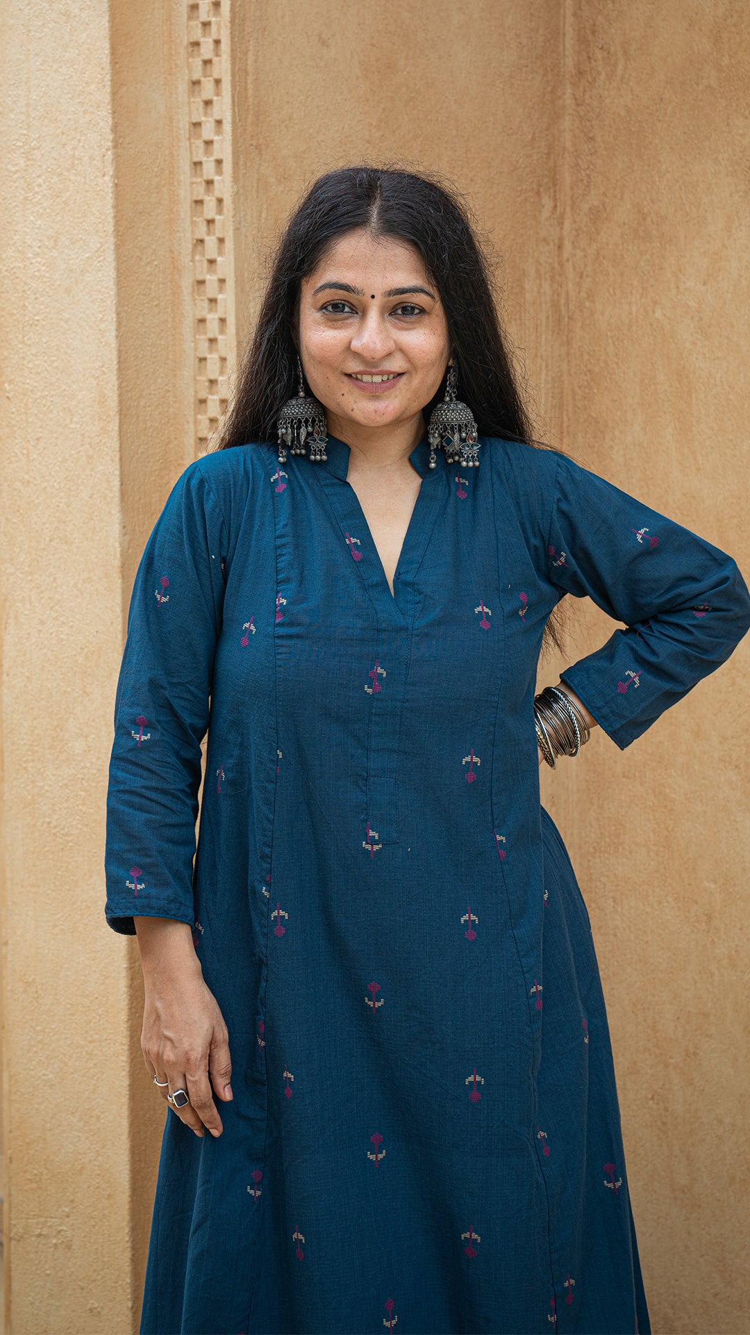 Kshiti Flower Motif Hand Woven Kali Cotton Kurta - Blue