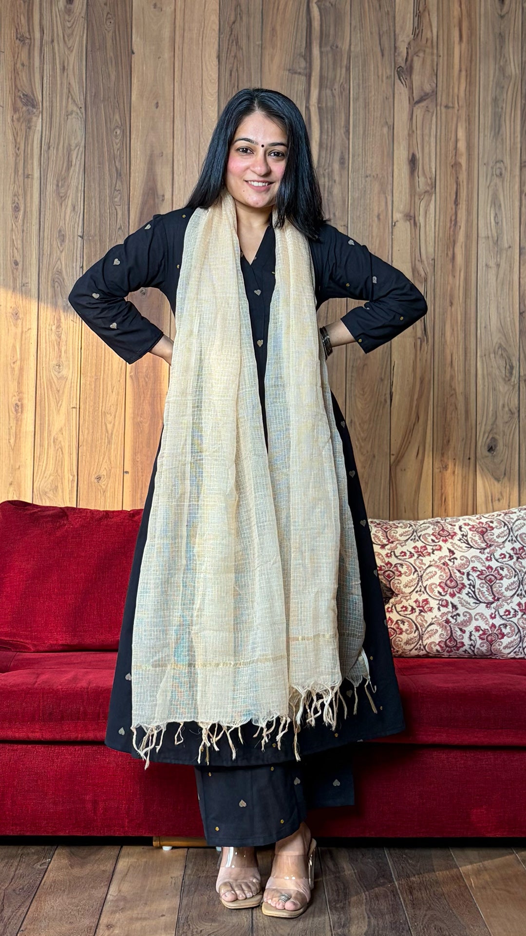 Queen Of Hearts Hand Woven Kali Kurta In Cotton - Black