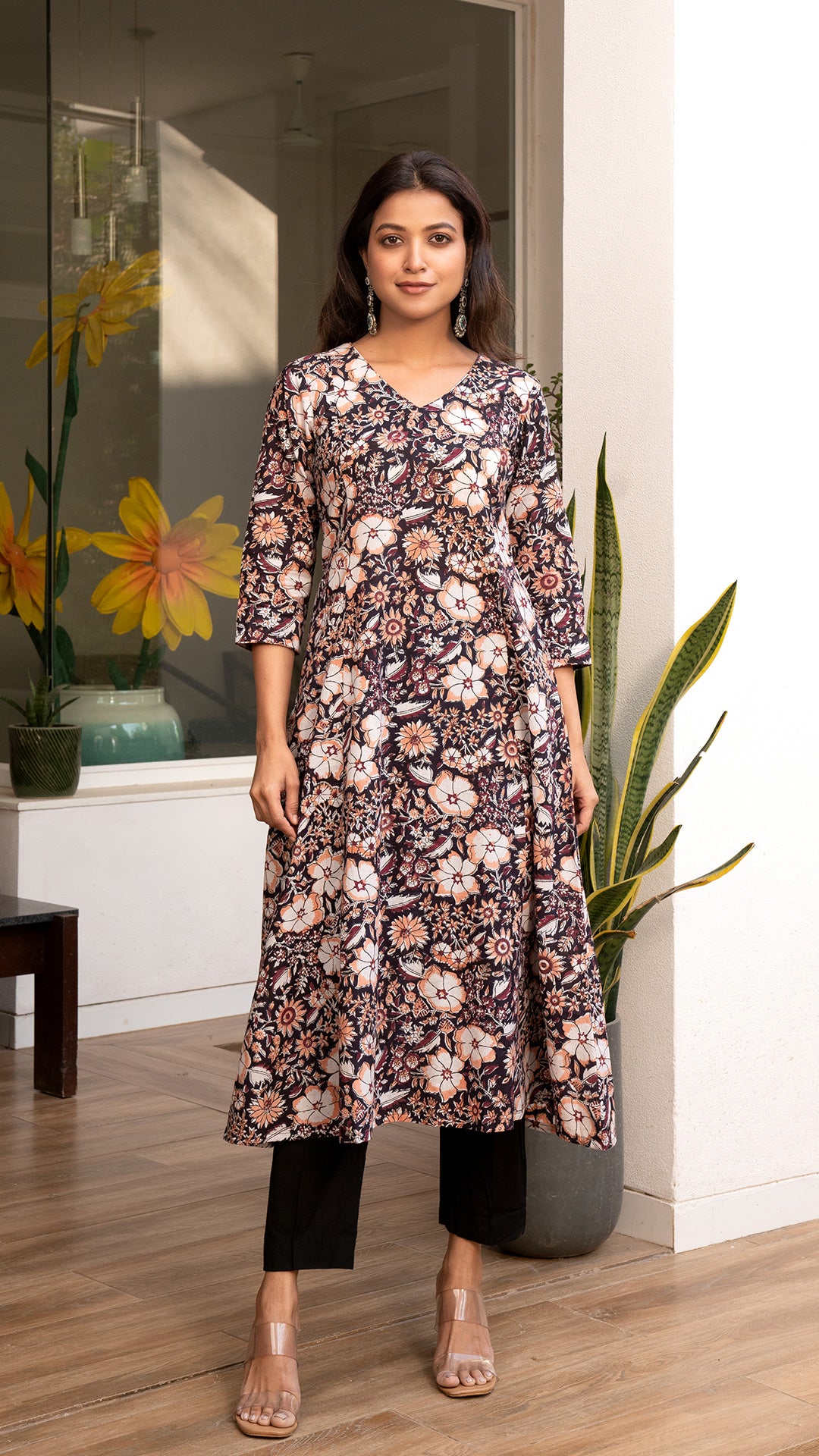 Shreya Sanganeri Hand Block Kali Cotton Kurta - Black