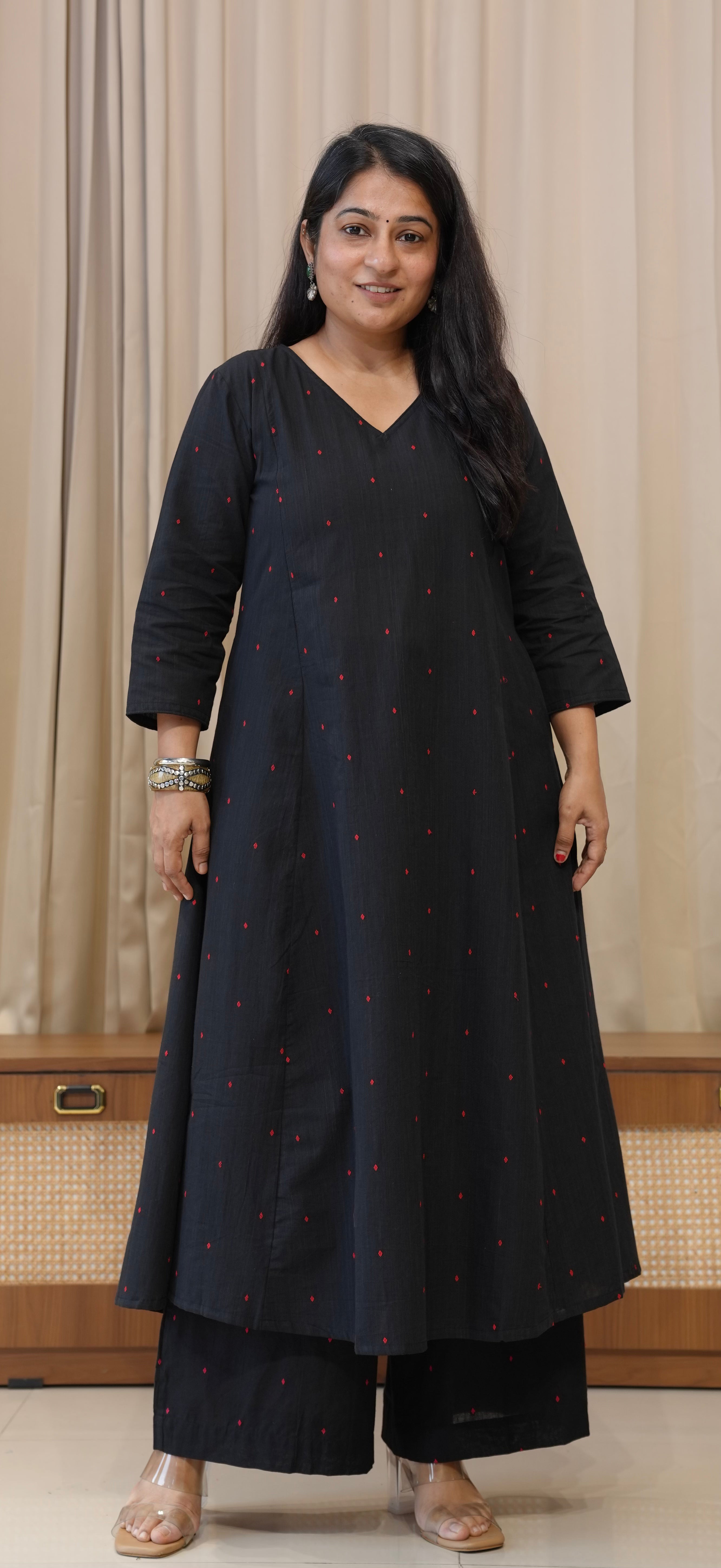 Aiza Handwoven Cotton Kurta - Black