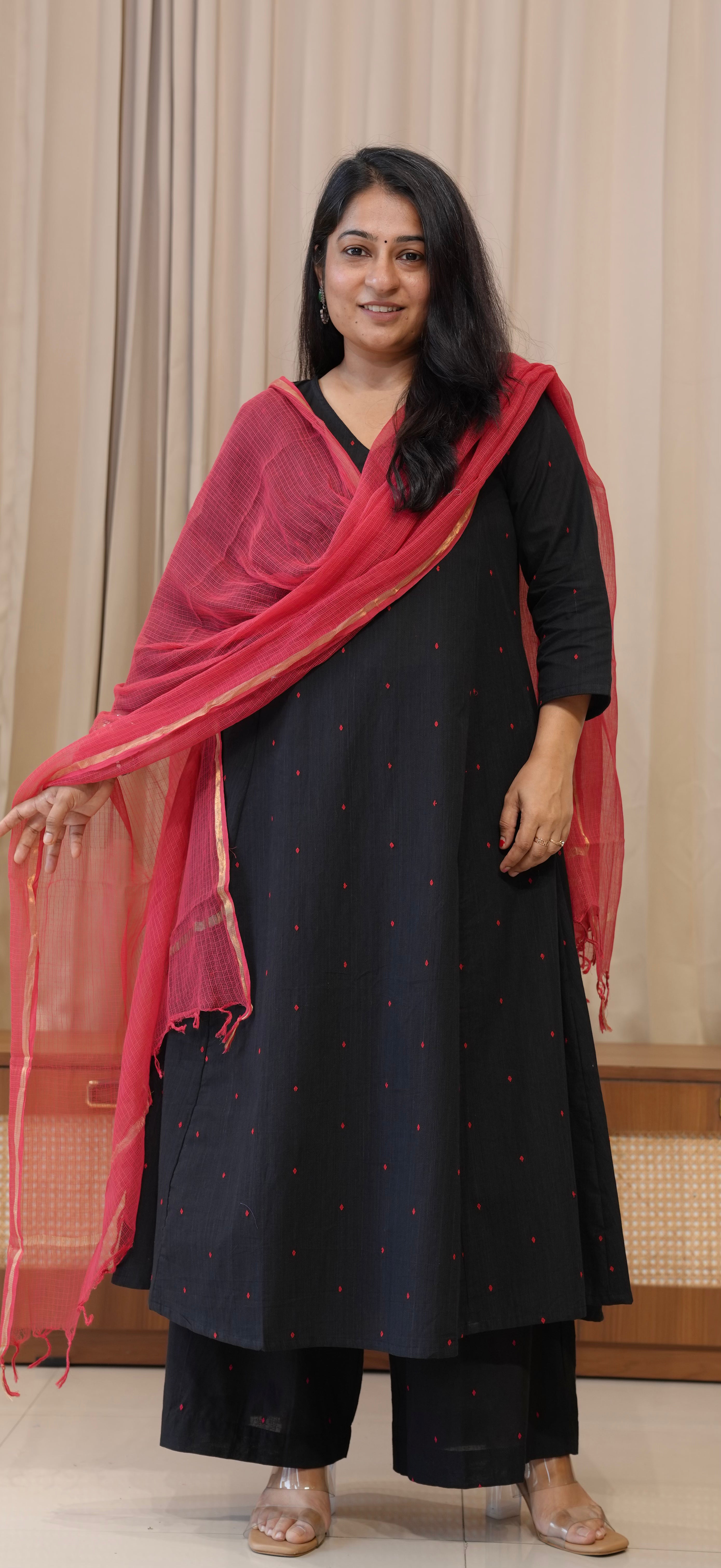 Aiza Handwoven Cotton Kurta - Black