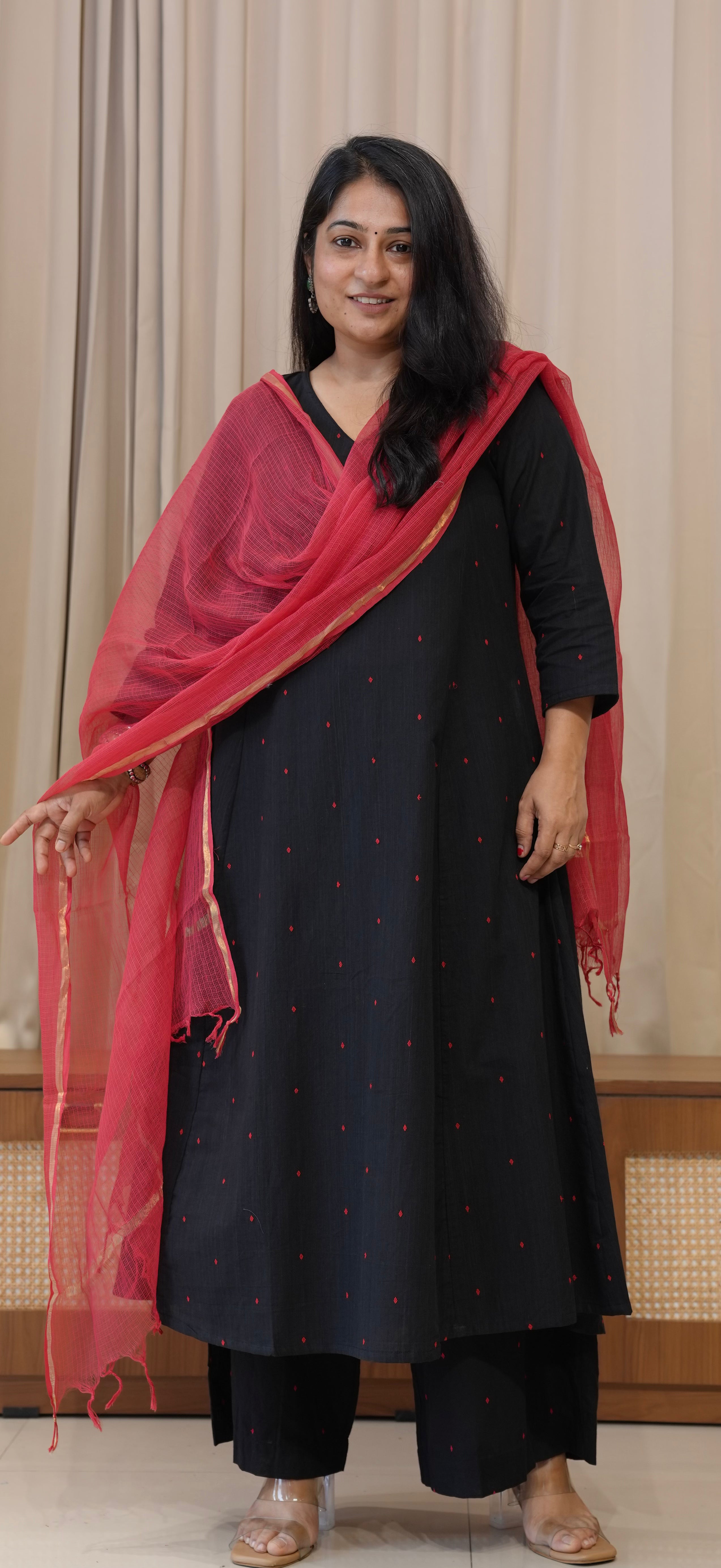 Aiza Handwoven Cotton Kurta - Black