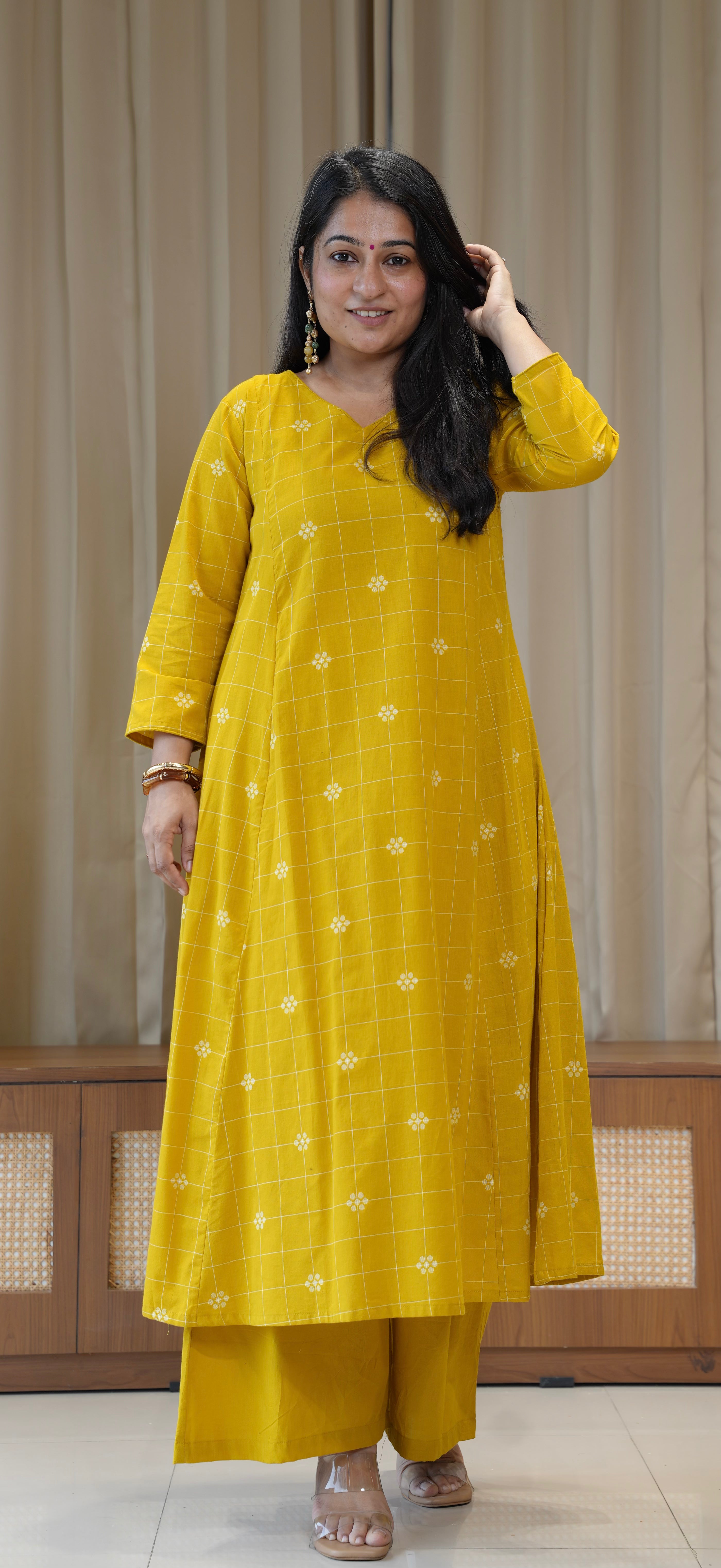 Saanvi Handwoven Cotton Kurta Set - Yellow