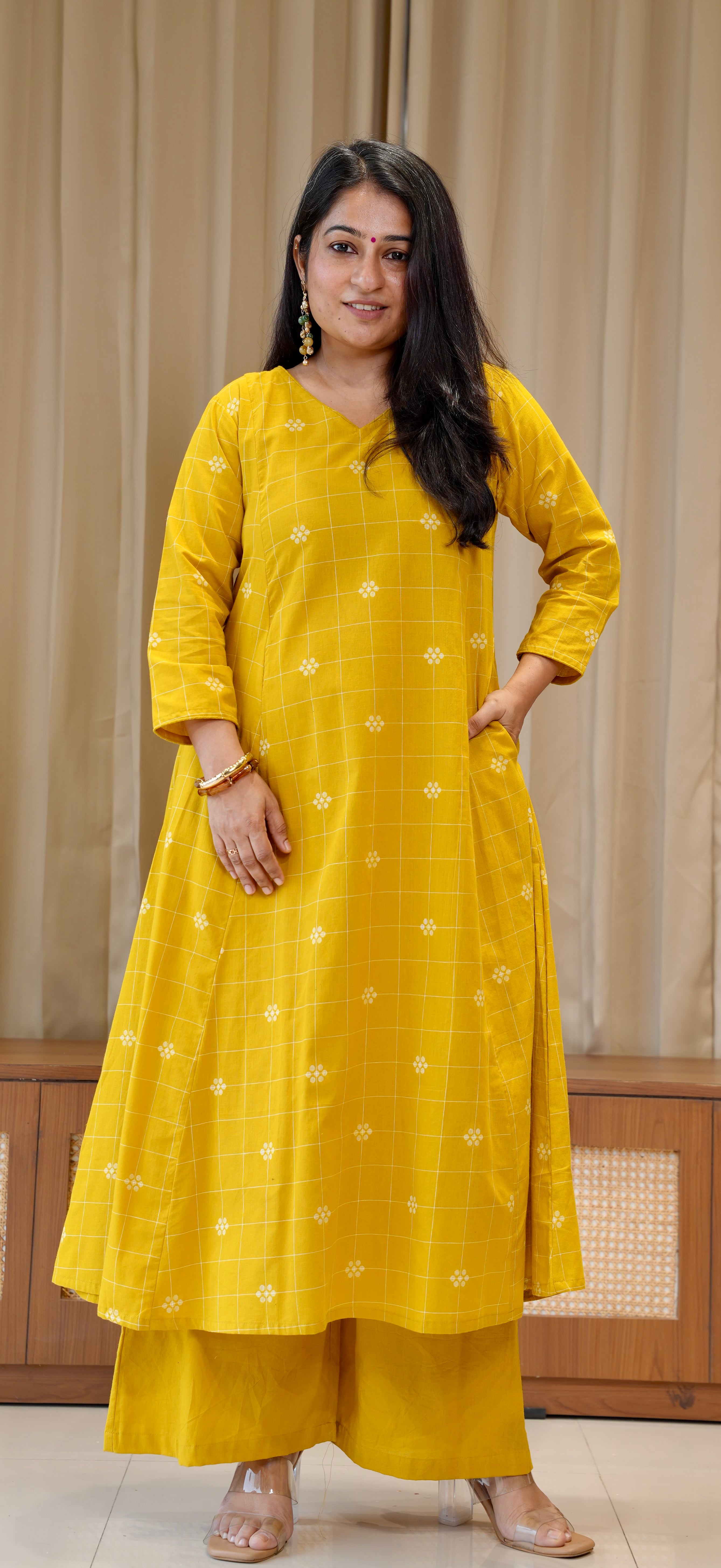 Saanvi Handwoven Cotton Kurta Set - Yellow