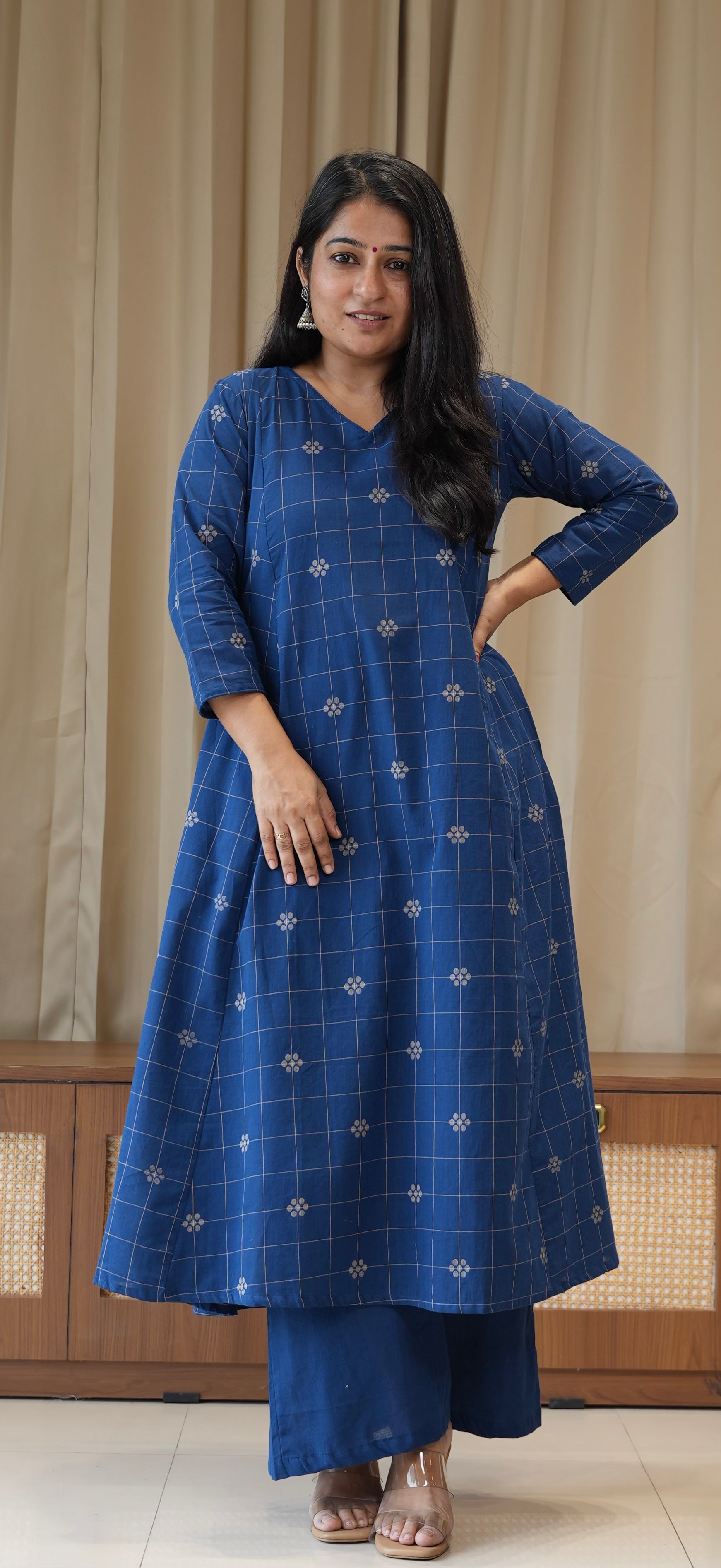Prisha Handwoven Cotton Kurta Set - Blue