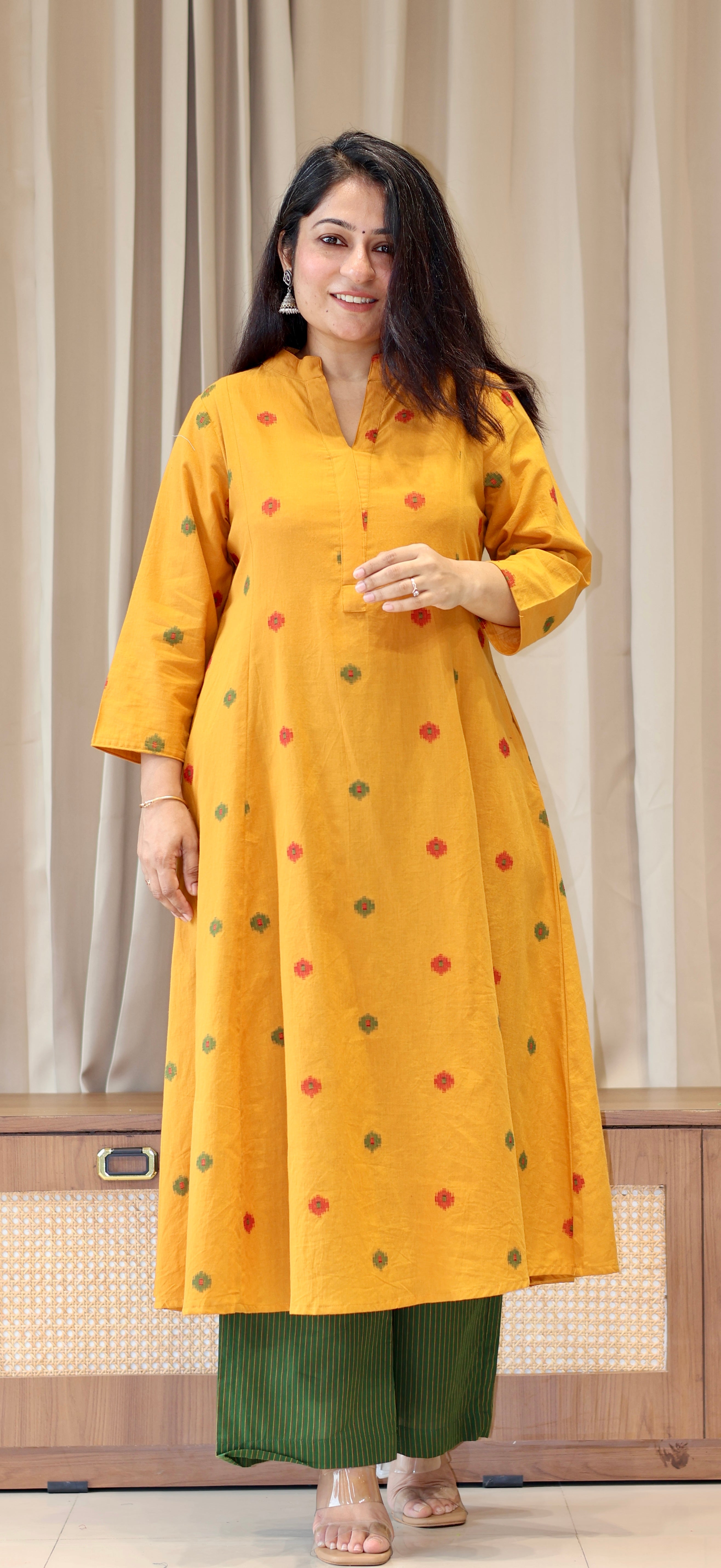 Hrida Handwoven Cotton Kurta- Yellow/Green