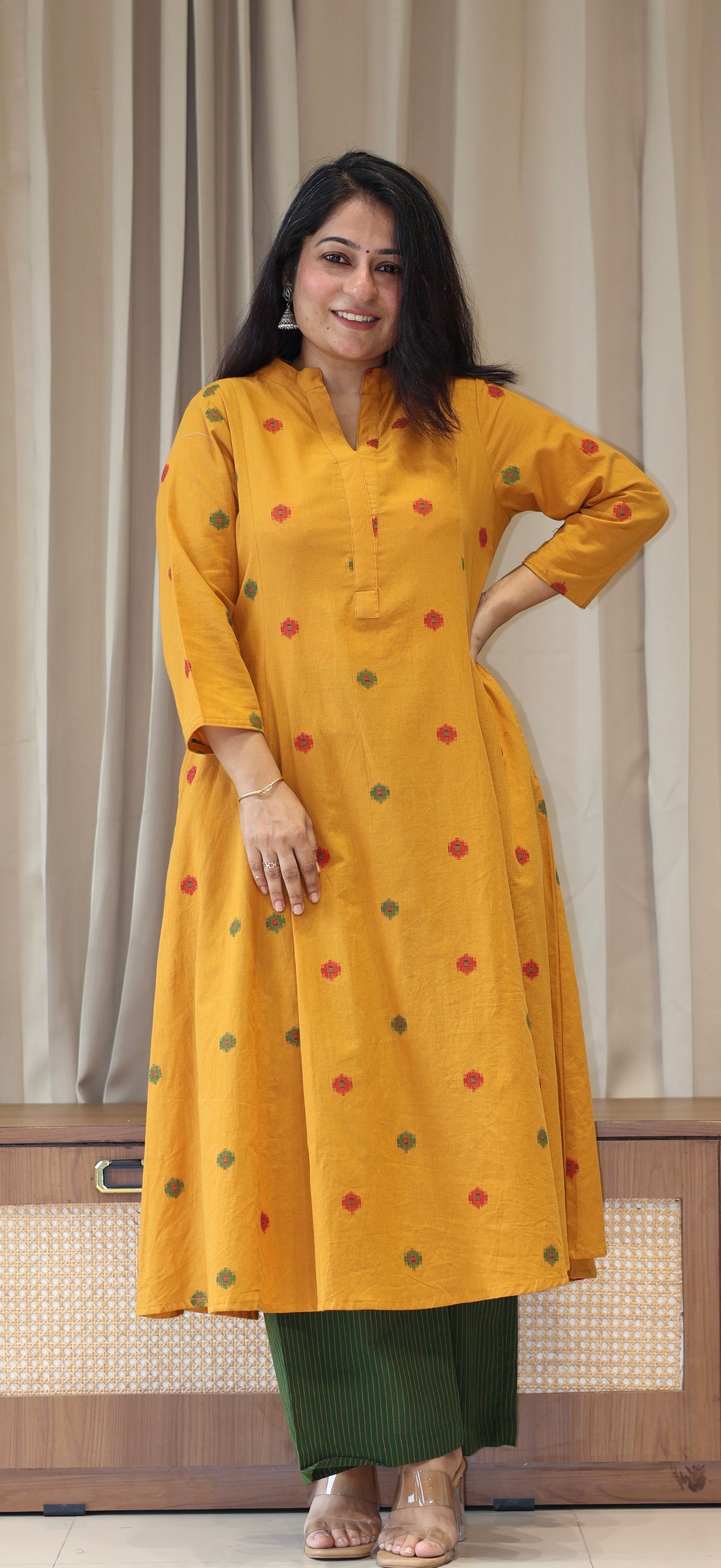 Hrida Handwoven Cotton Kurta- Yellow/Green