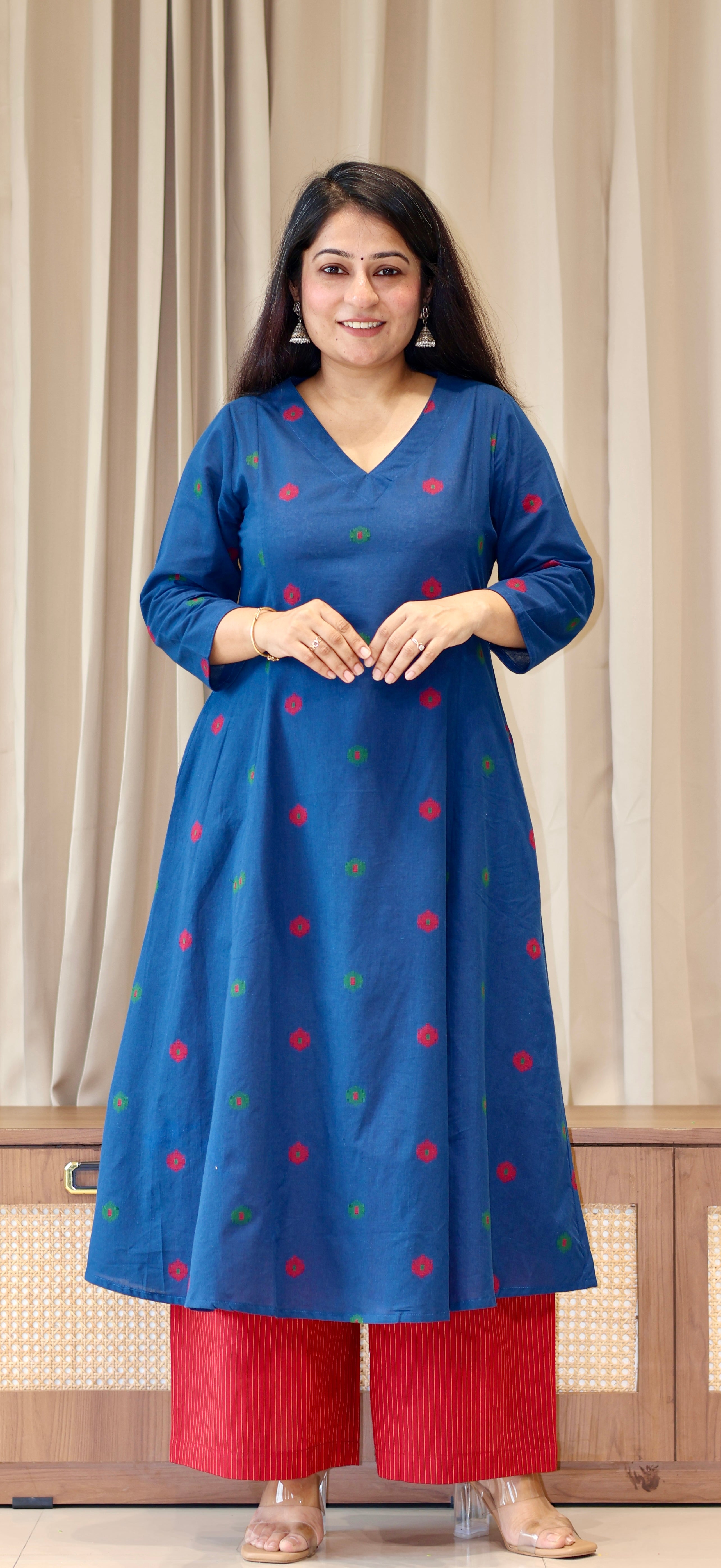 Paaro Handwoven Cotton Kurta- Blue/Pink