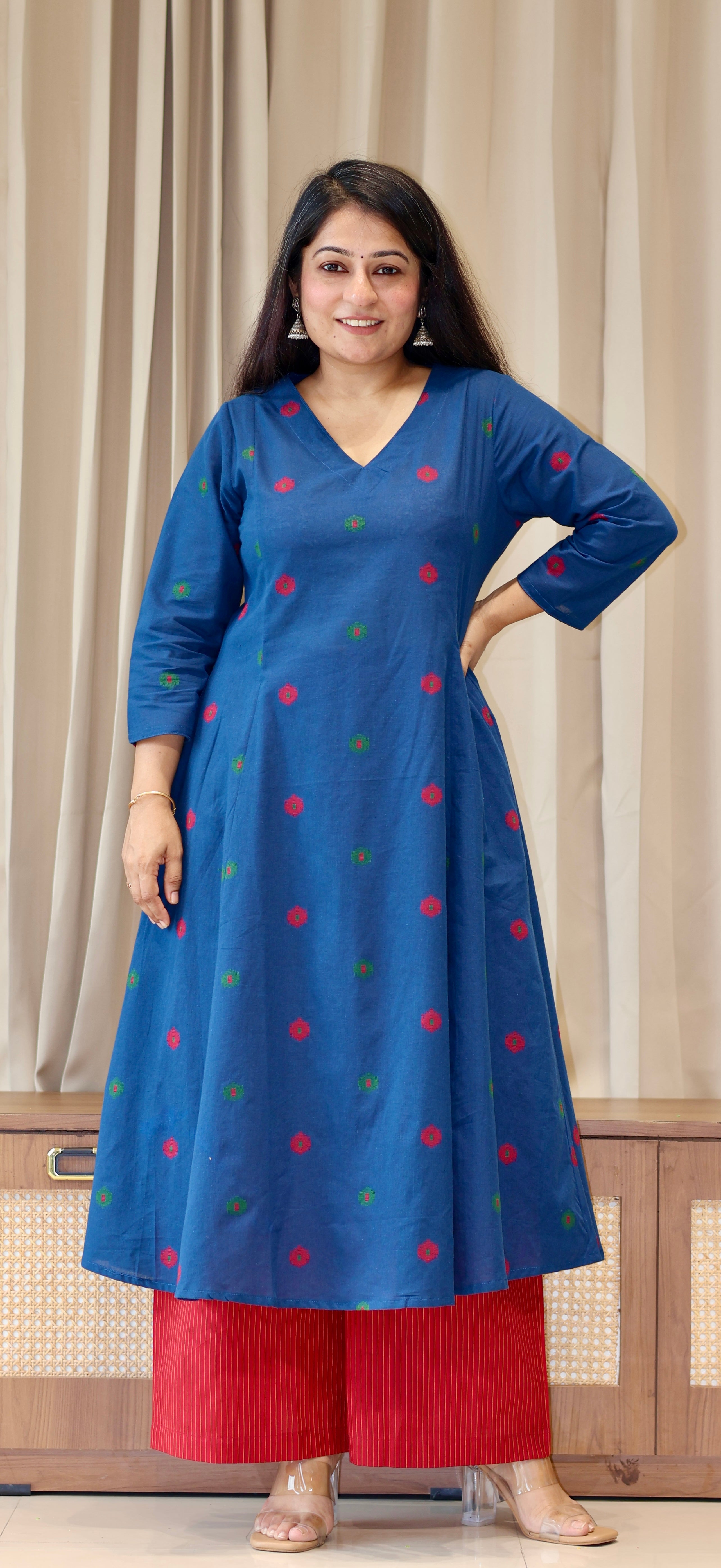 Paaro Handwoven Cotton Kurta- Blue/Pink